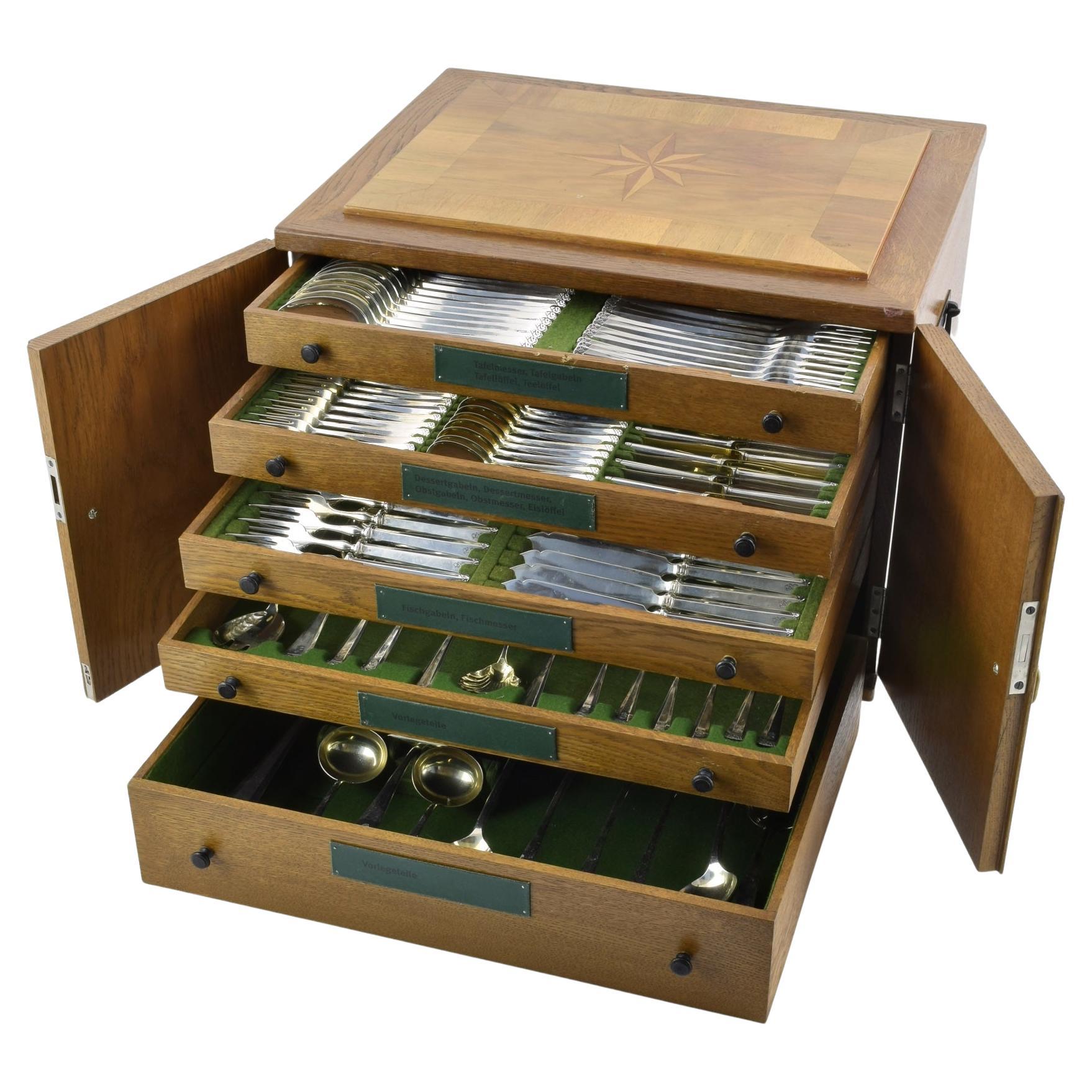 A German silver (800 standard) canteen of cutlery for 12 people For Sale