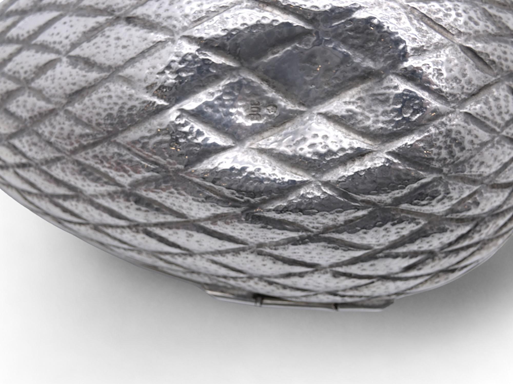 A German Silver Etrog Container, late 19th century For Sale 2