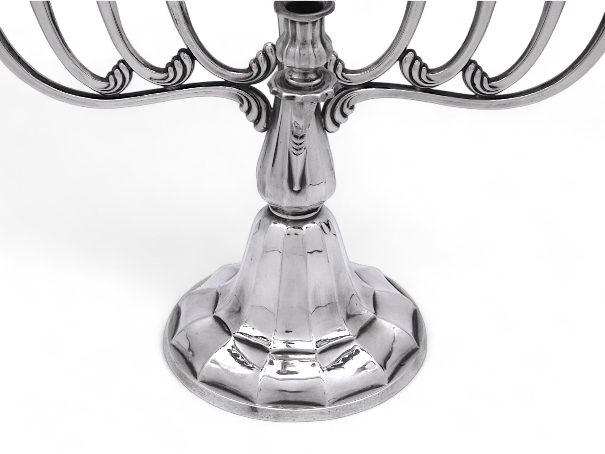 Argento Menorah di Hannukah in argento di Gayer & Krauss, 1920 circa in vendita