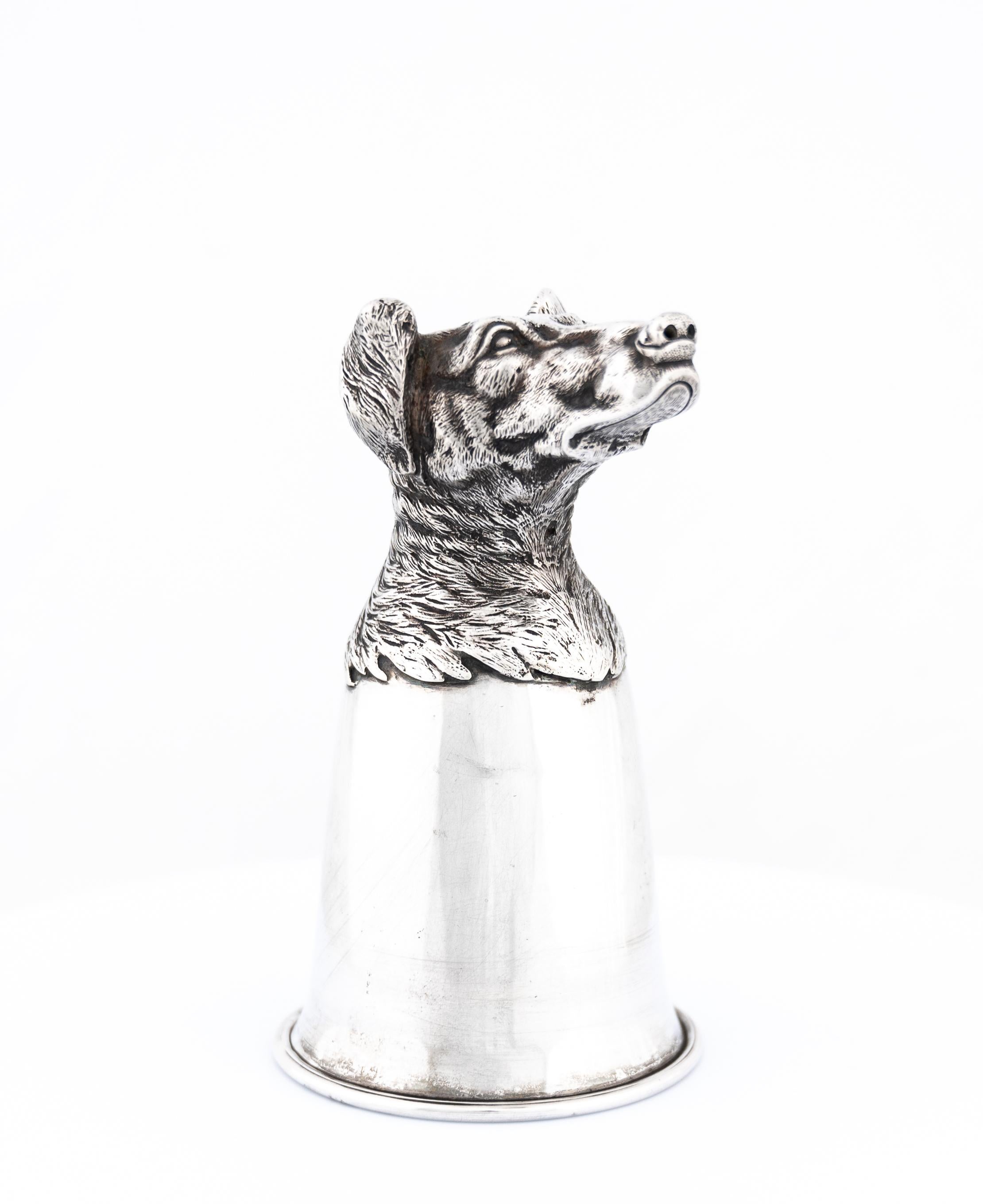 Tasse à étrier de chien de chasse en argent allemand par J. D. Schleissner & Shne vendue par Dior Bon état - En vente à Henley-on Thames, Oxfordshire