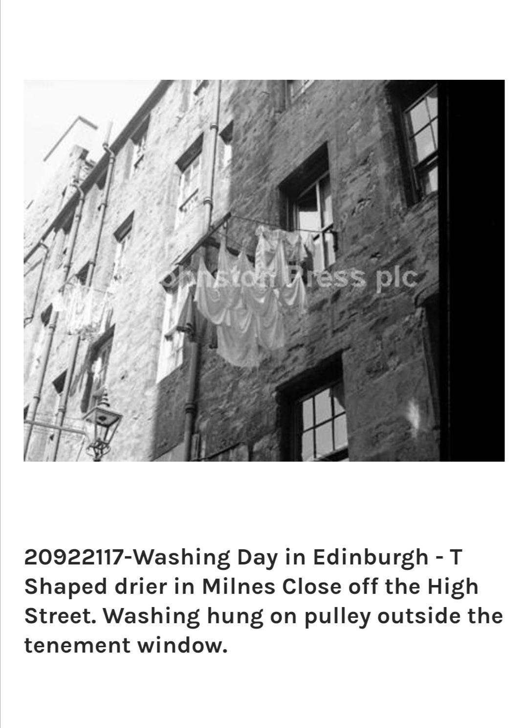 Edinburgh Tenements - Large Modern Mid Century British Architectural Painting For Sale 3