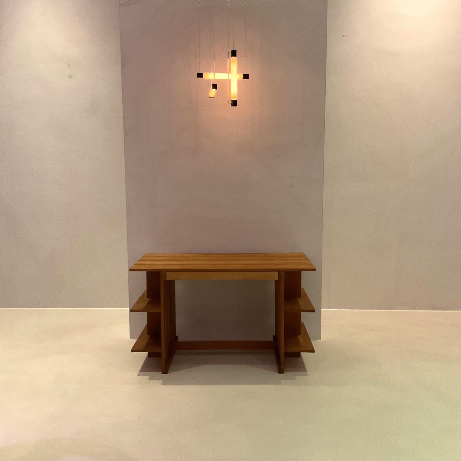 Un bureau Gerrit Rietveld, fabriqué par Cassina, 1970 10