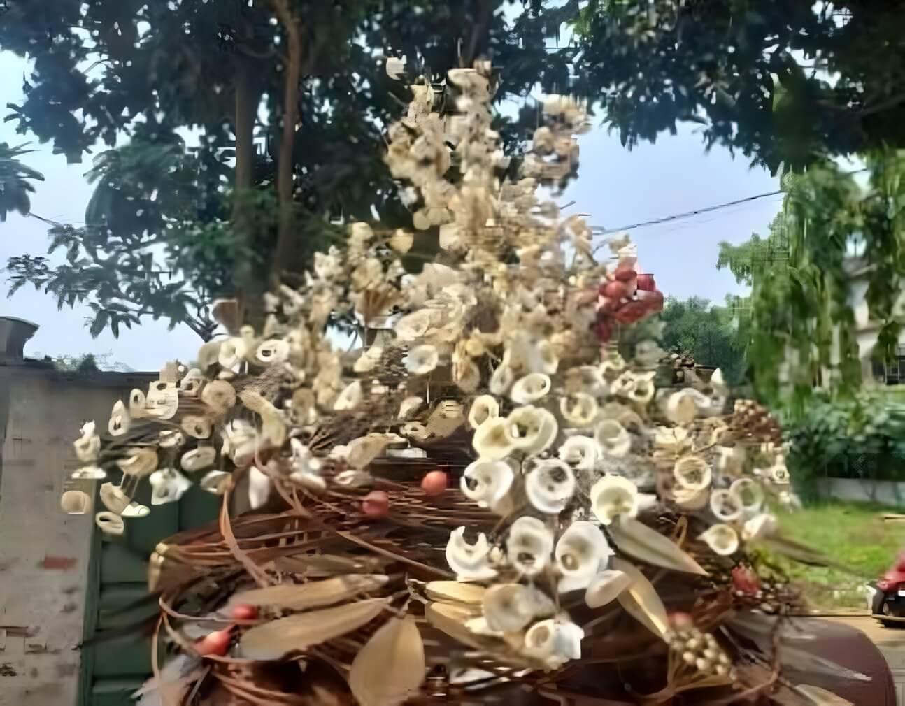 Sin Título, Escultura, Soldadura de Chatarra y Concha por Artista Indio 