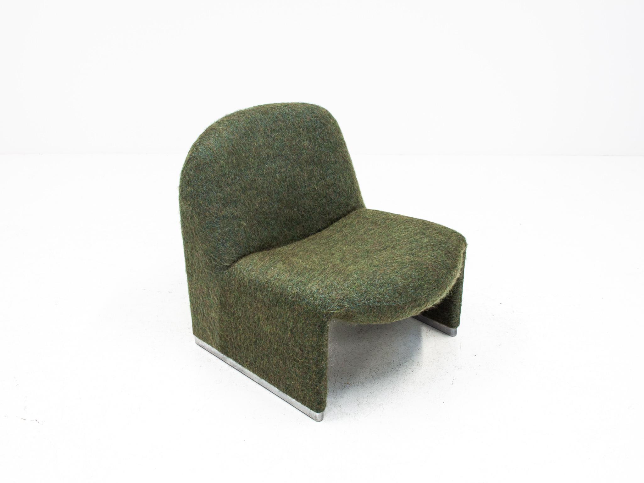 A Giancarlo Piretti “Alky” Chair In Fluffy Pierre Frey, Artifort *Customizable* 4