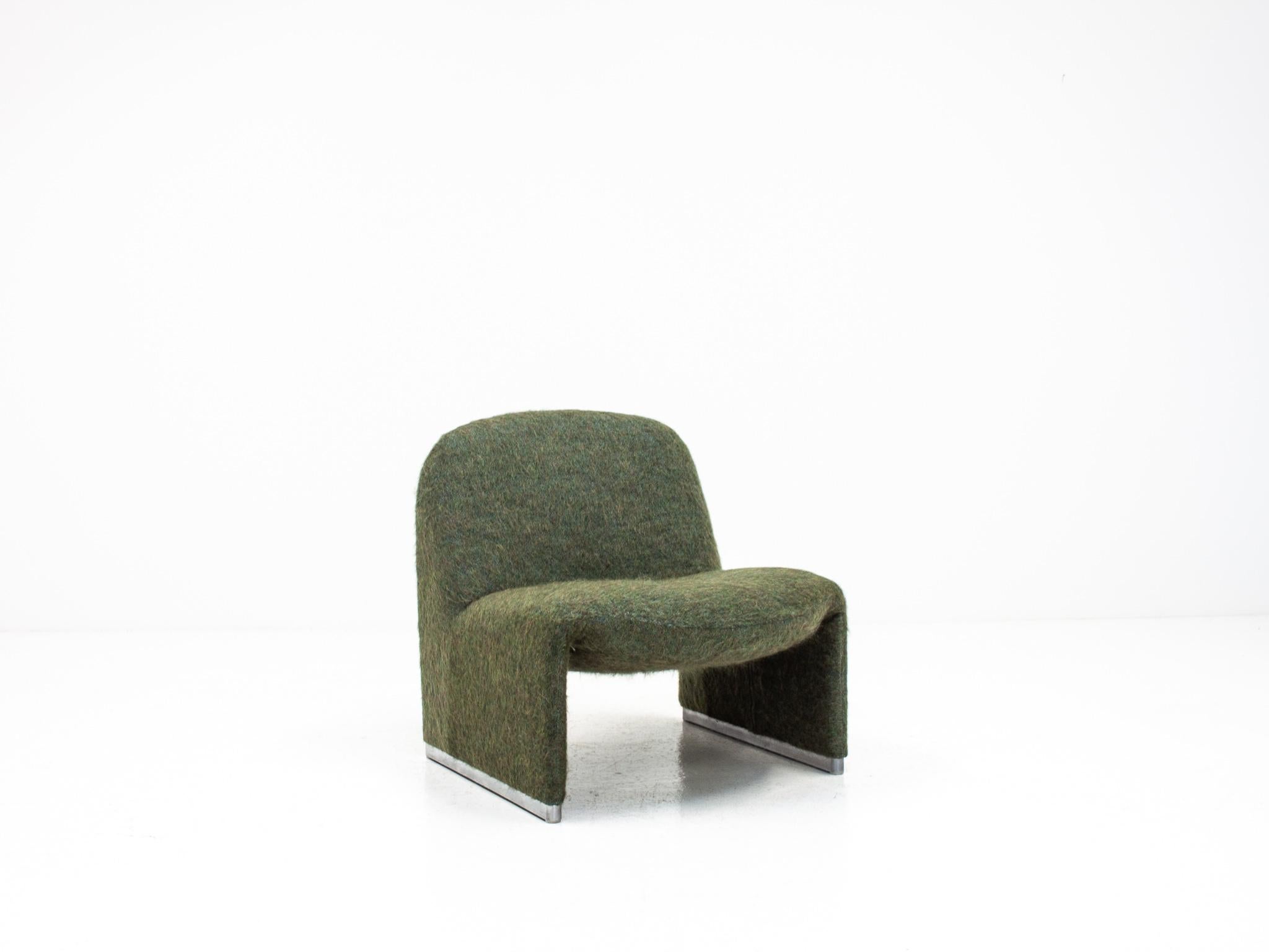 Steel A Giancarlo Piretti “Alky” Chair In Fluffy Pierre Frey, Artifort *Customizable*