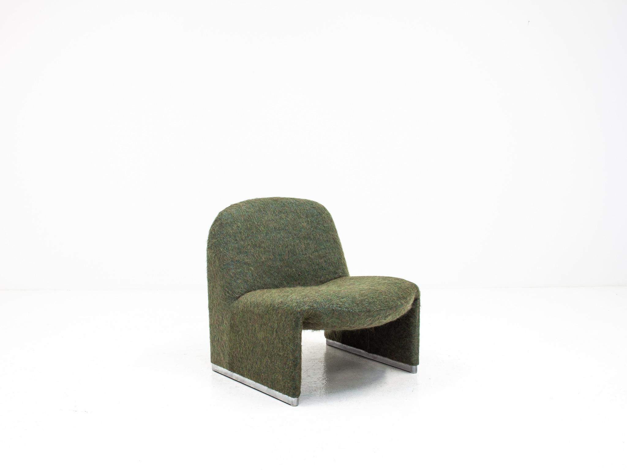 A Giancarlo Piretti “Alky” Chair In Fluffy Pierre Frey, Artifort *Customizable* 2