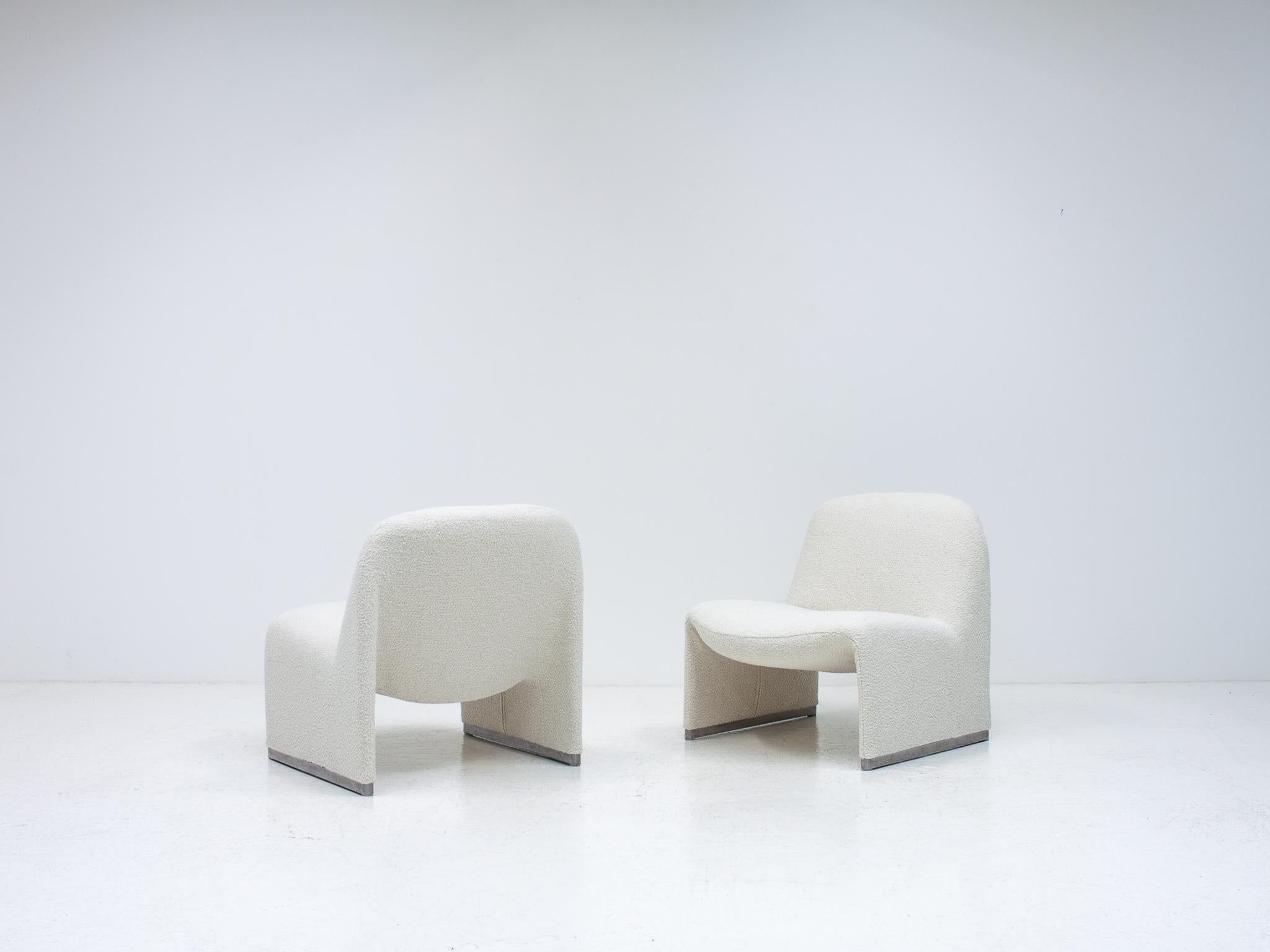 Giancarlo Piretti “Alky” Chairs In Yarn Collective bouclé *Customizable* For Sale 4