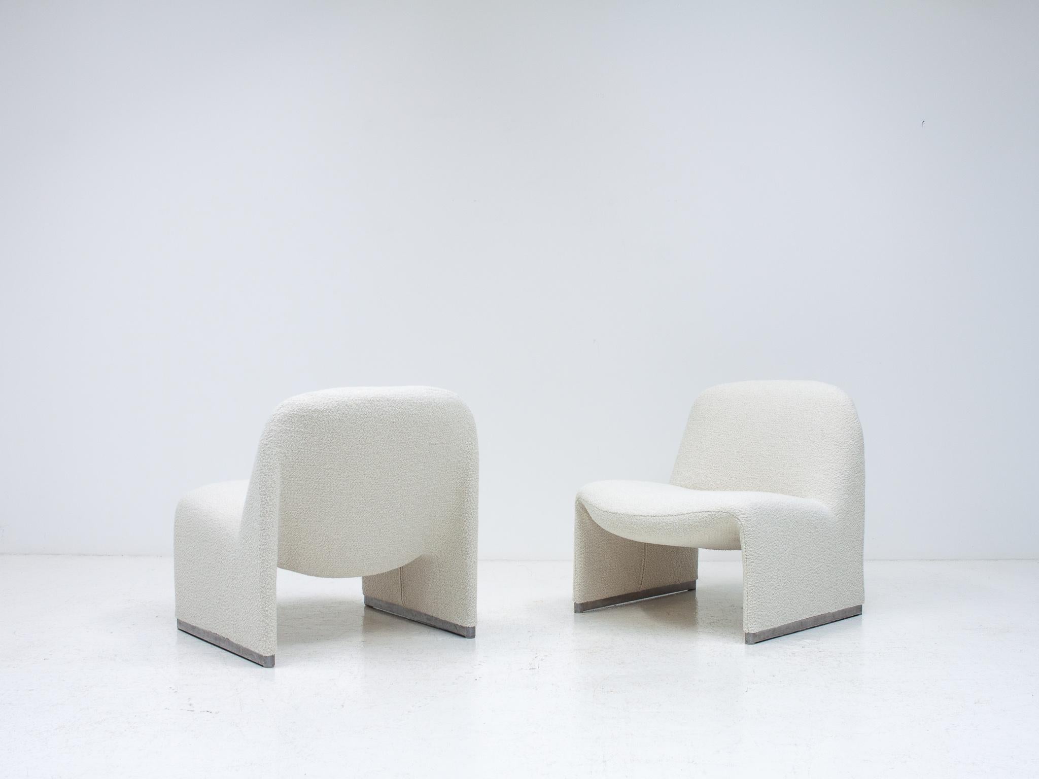 Giancarlo Piretti “Alky” Chairs In Yarn Collective bouclé *Customizable* For Sale 5