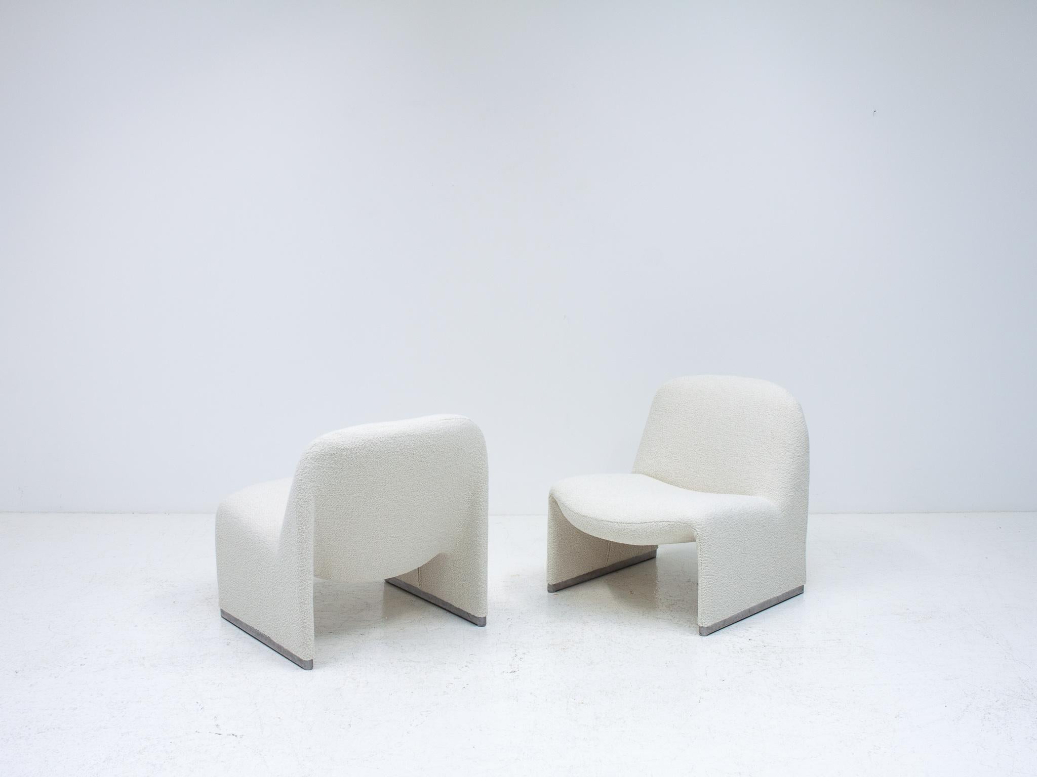 Giancarlo Piretti “Alky” Chairs In Yarn Collective bouclé *Customizable* For Sale 6