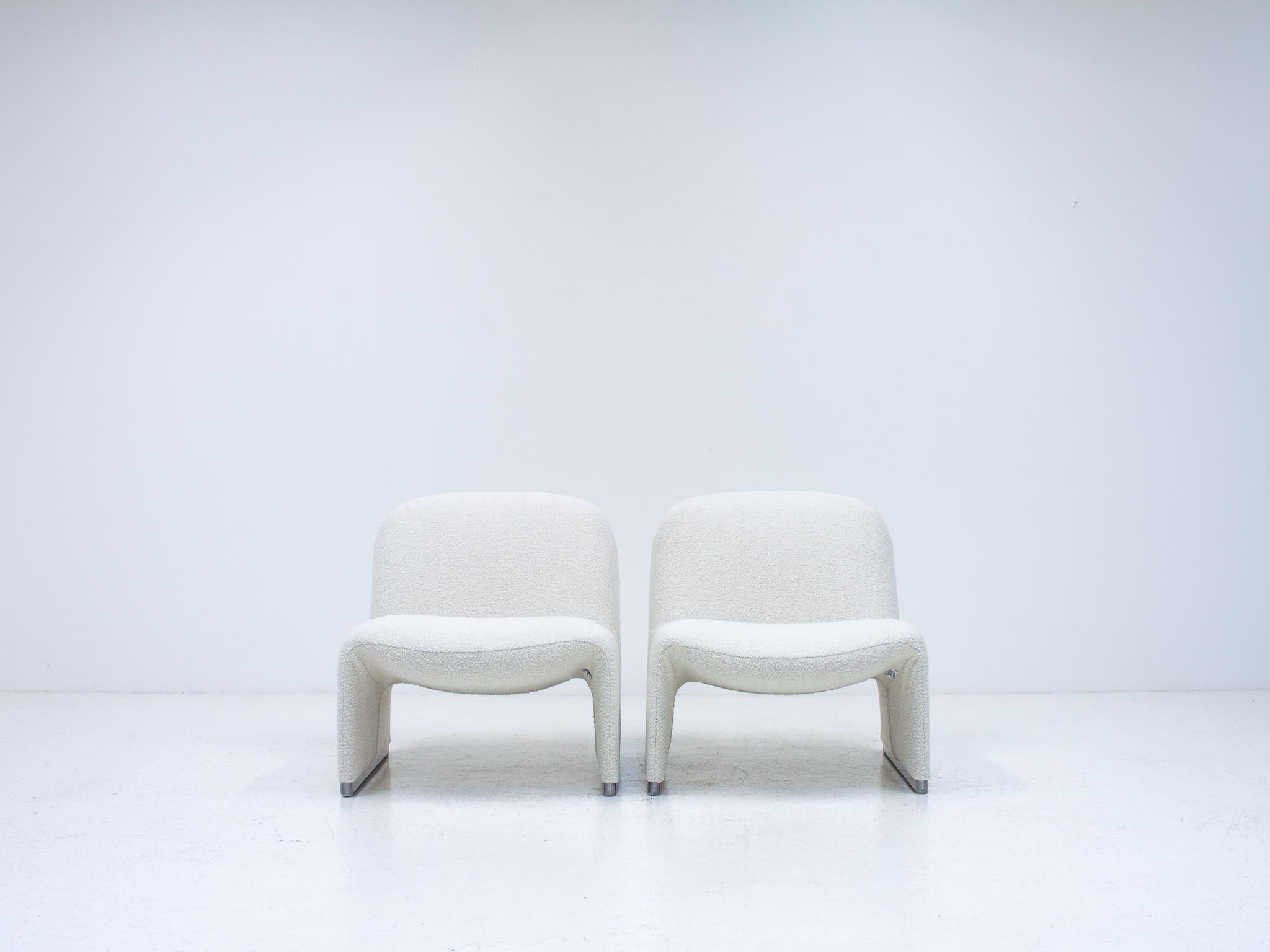 Giancarlo Piretti “Alky” Chairs In Yarn Collective bouclé *Customizable* For Sale 10