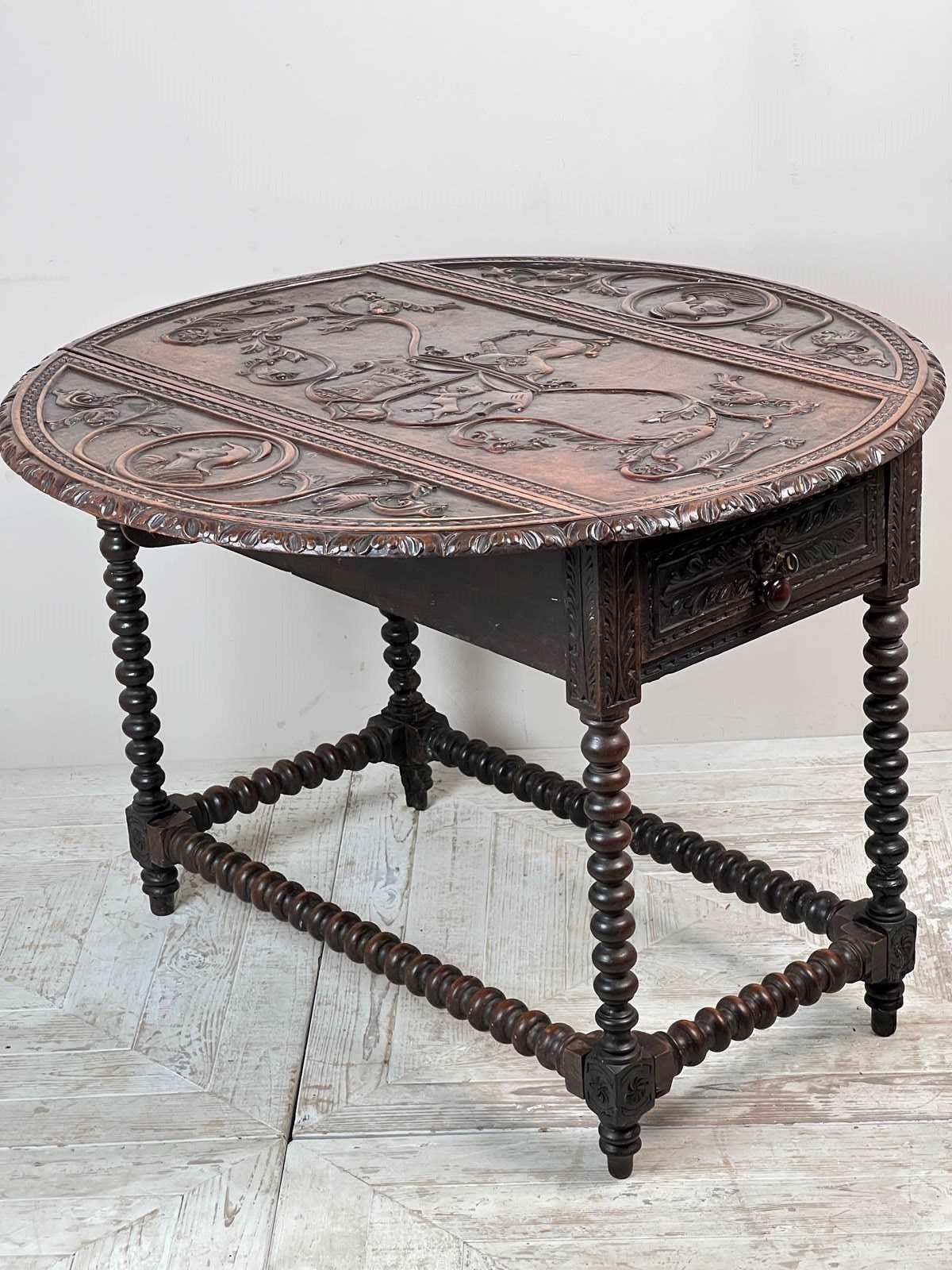 A Gibraltarian Carved Drop Leaf Bobbin Table In Good Condition For Sale In London, GB
