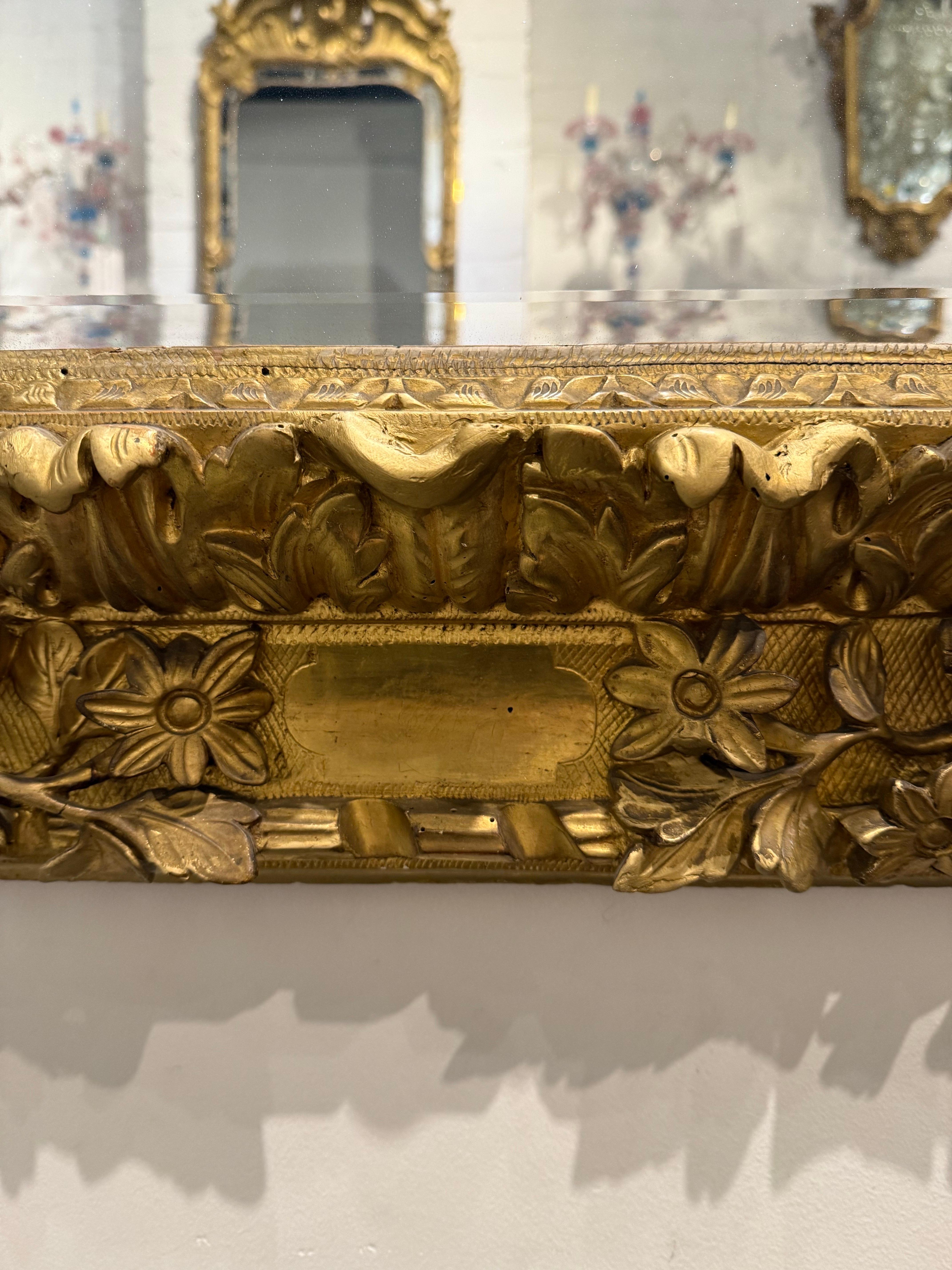A Gilded Mirror with Three Cherubs, 19th Century en vente 4
