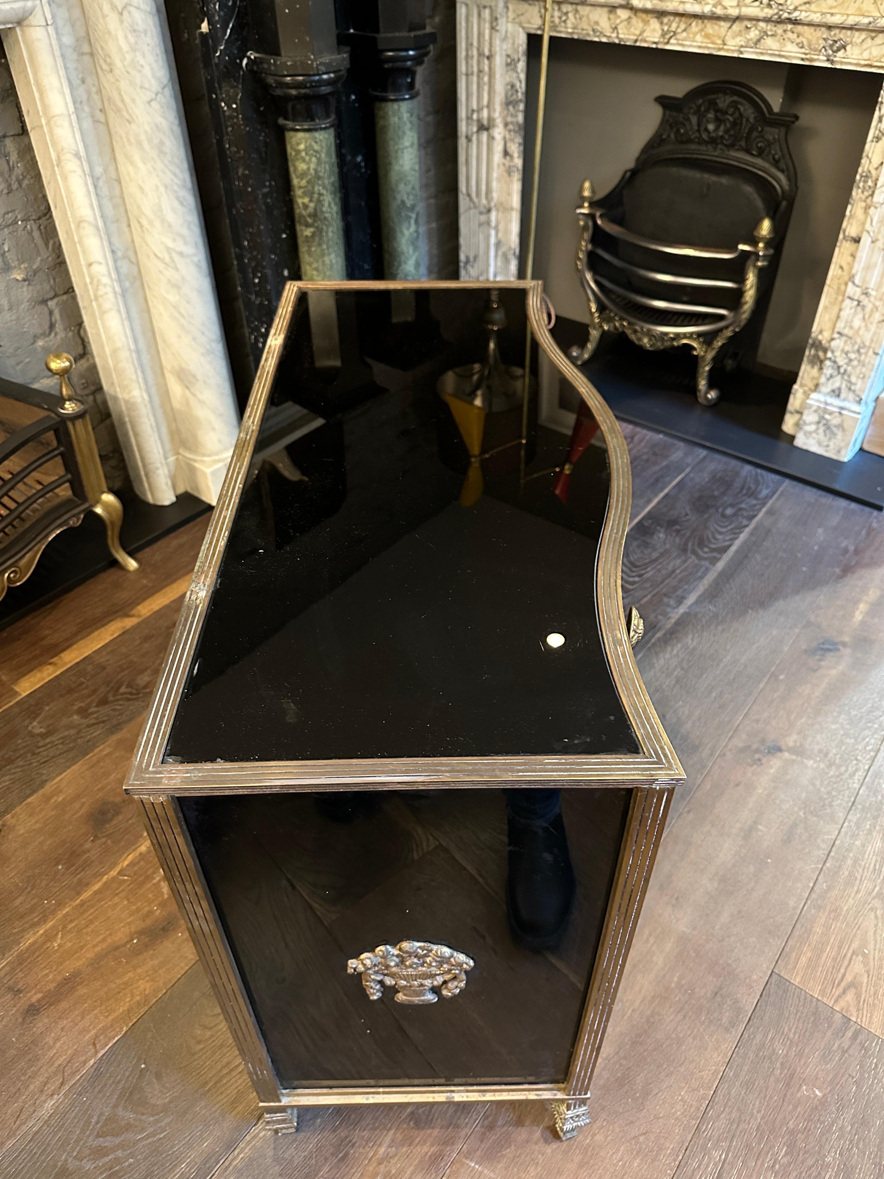 A Gilt Brass And Black Glass Serpentine Front Commode  For Sale 6