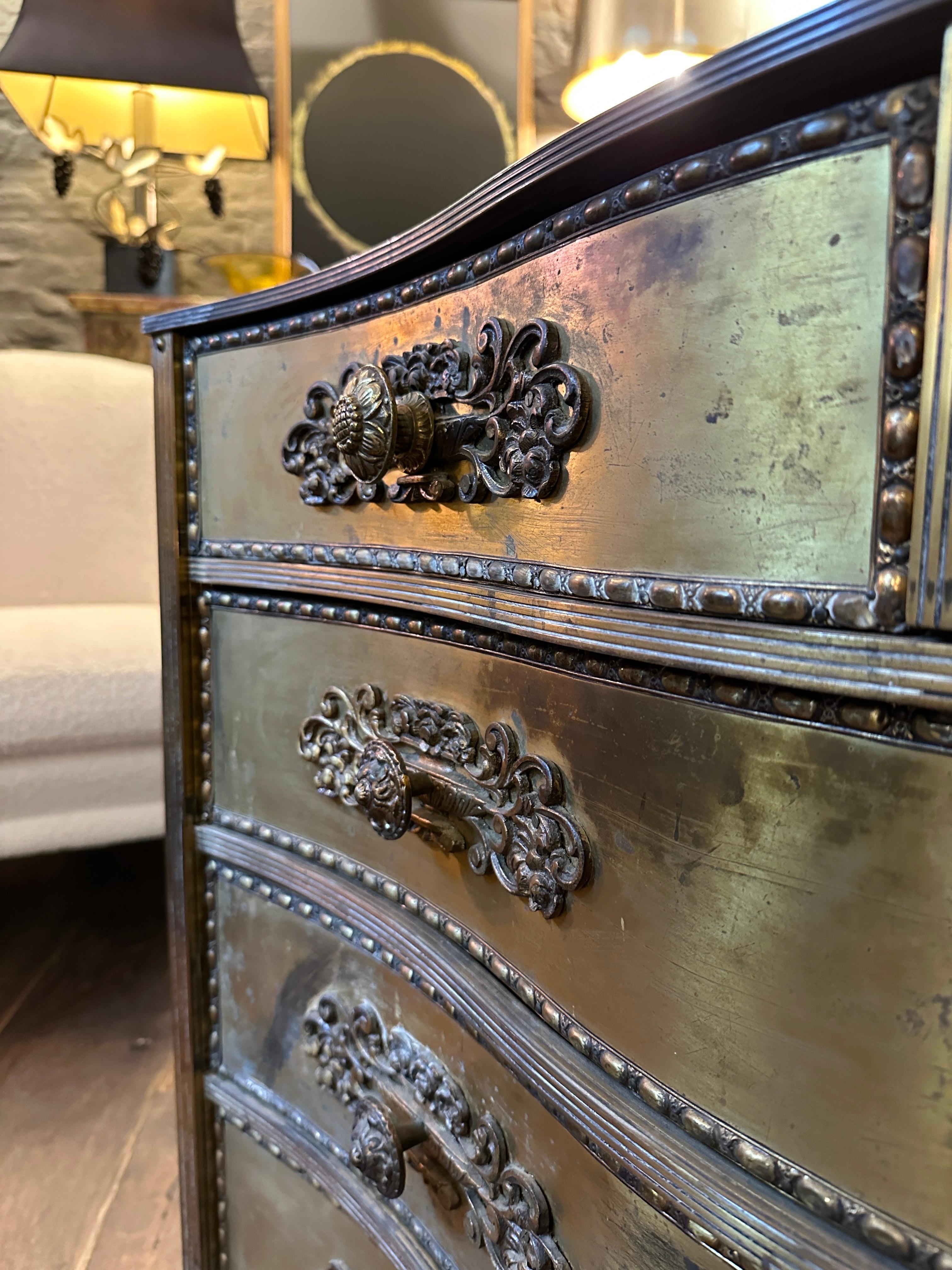 A Gilt Brass And Black Glass Serpentine Front Commode  For Sale 10