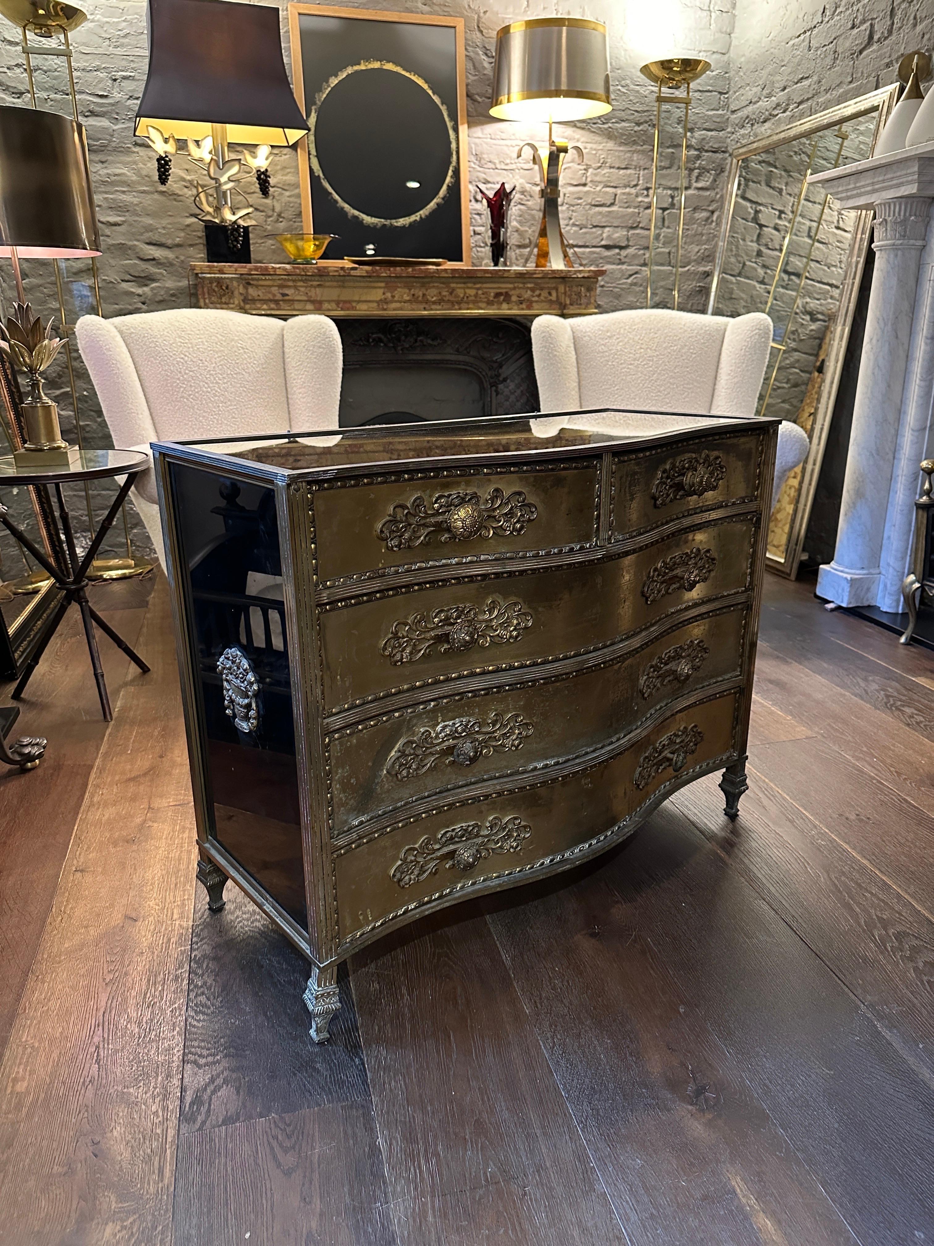 A Gilt Brass And Black Glass Serpentine Front Commode  For Sale 3