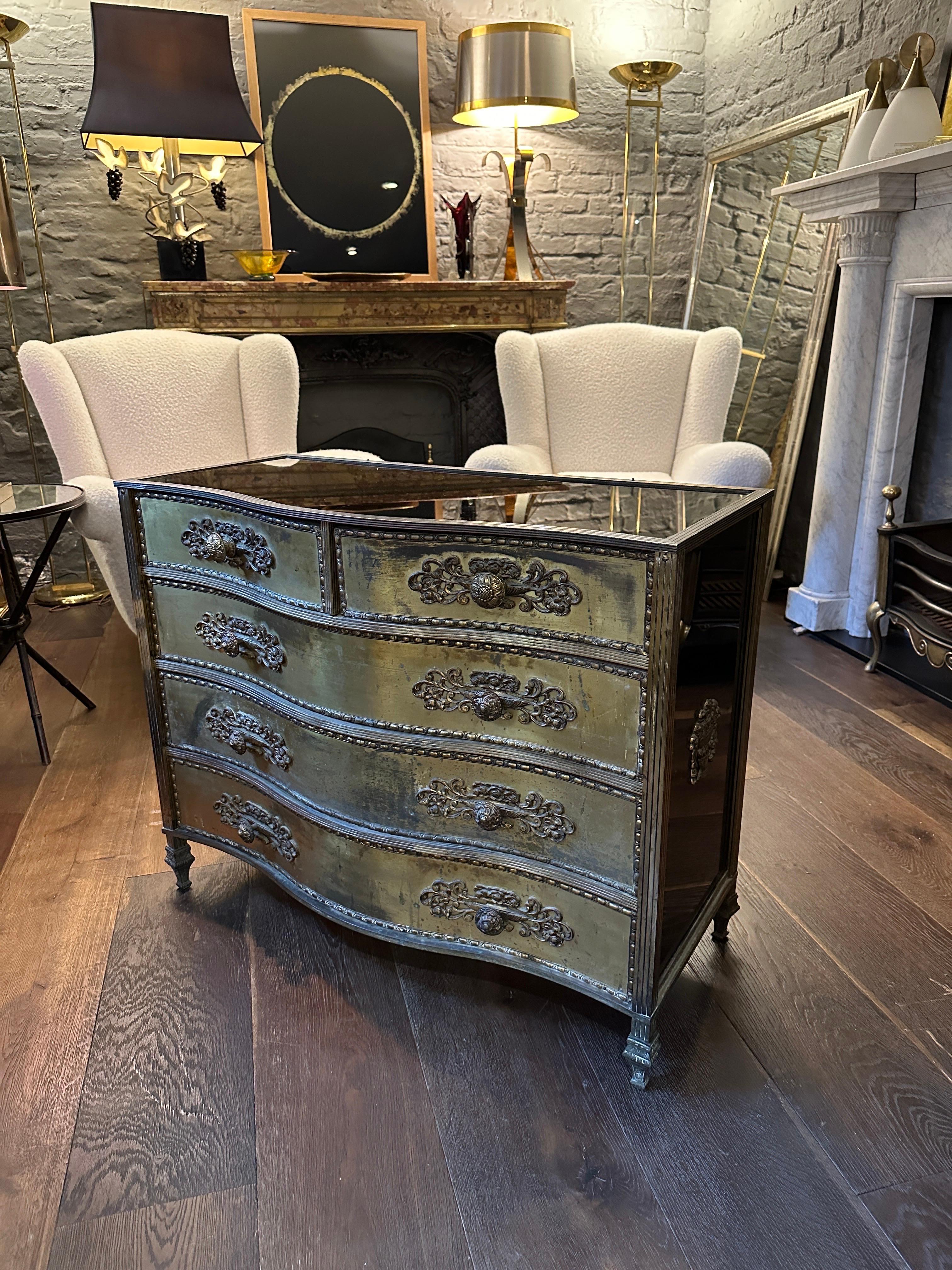 A Gilt Brass And Black Glass Serpentine Front Commode  For Sale 4