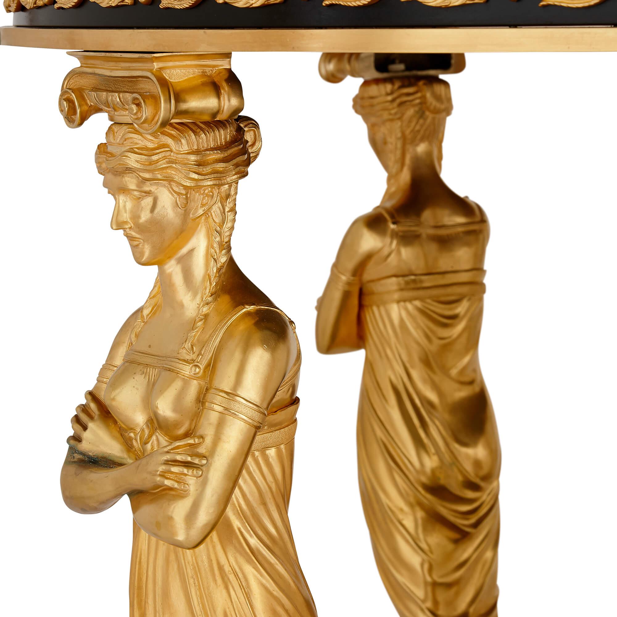 Tisch „Aux Caryatides“ aus vergoldeter Bronze und Malachit im Empire-Stil nach Desmalter im Angebot 1