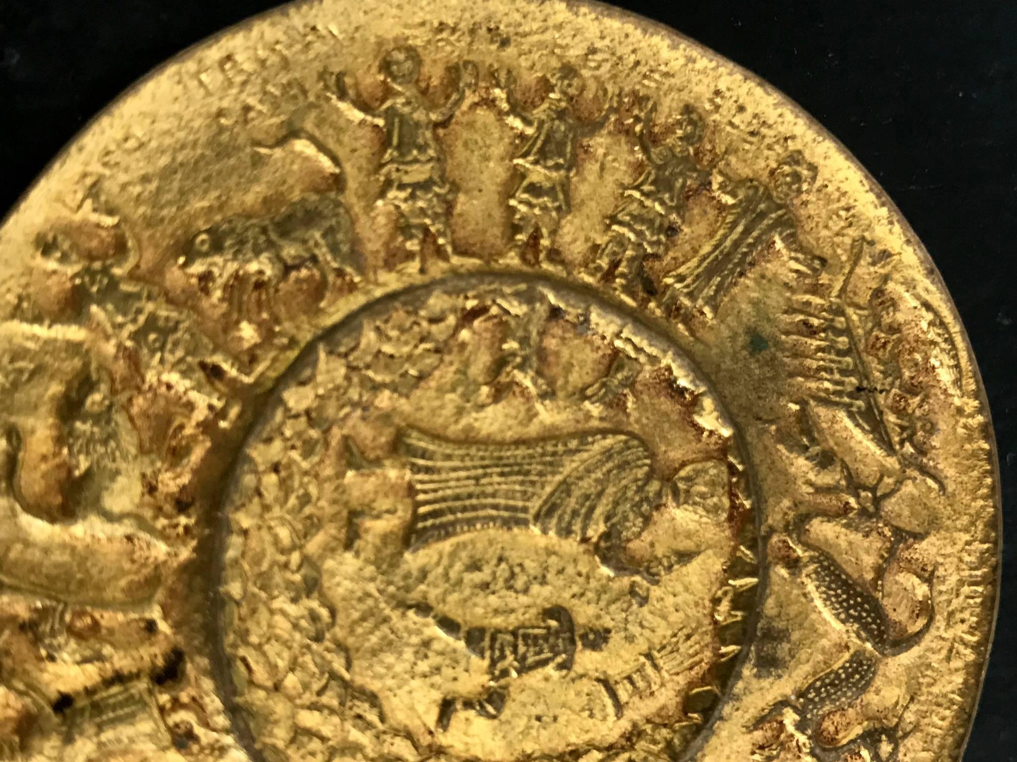 Brosche aus vergoldeter Bronze von Line Vautrin (Mitte des 20. Jahrhunderts) im Angebot