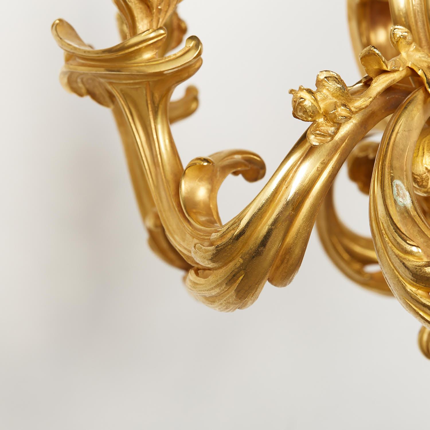 Lampadario in bronzo dorato in stile Luigi XV, periodo Napoleone III. in vendita 2