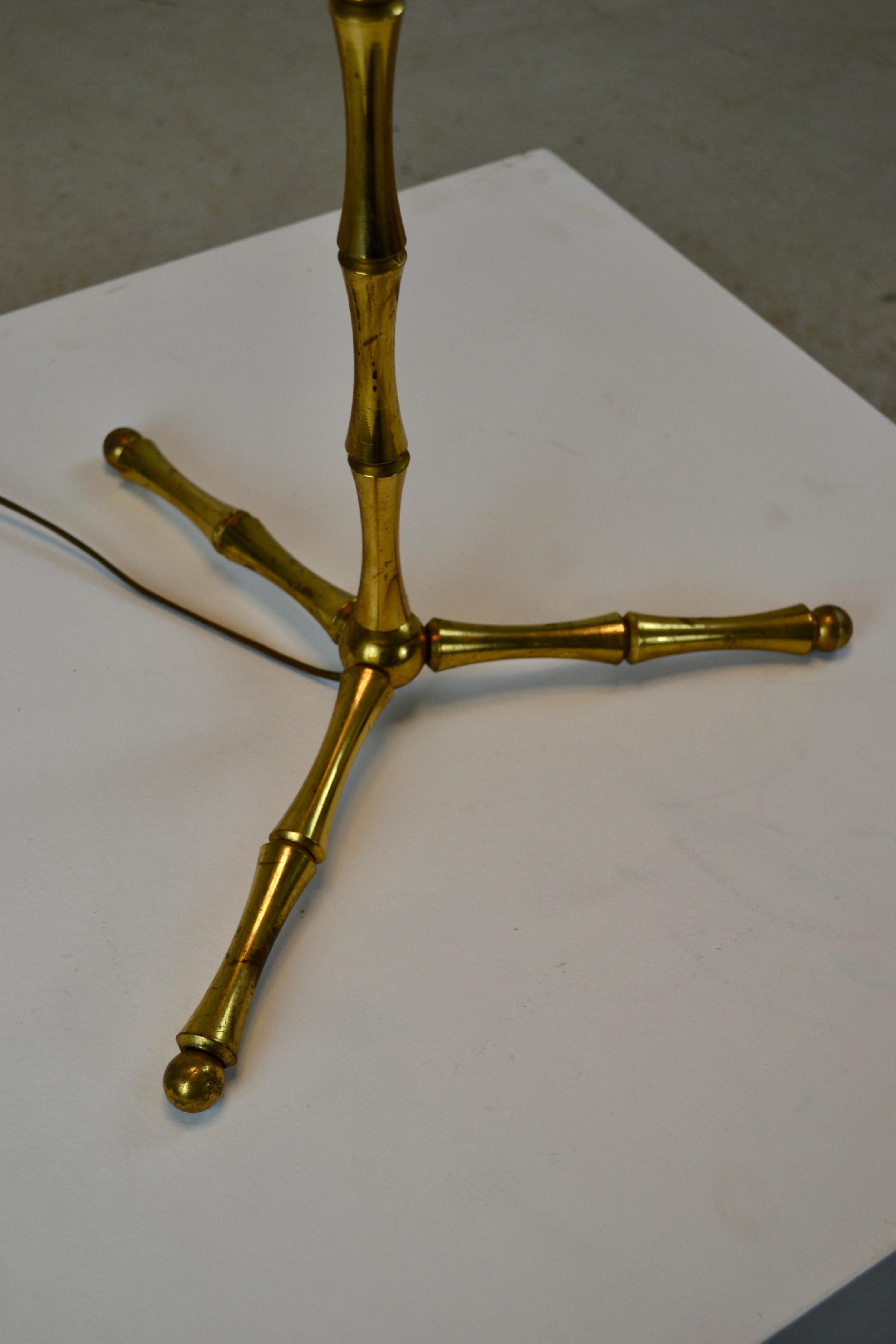 French A gilt bronze floor lamp by Maison Bagues. France - 1950s For Sale