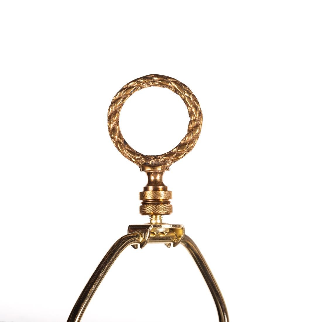 Vergoldete Bronze Urn-Form Tischlampe (20. Jahrhundert) im Angebot