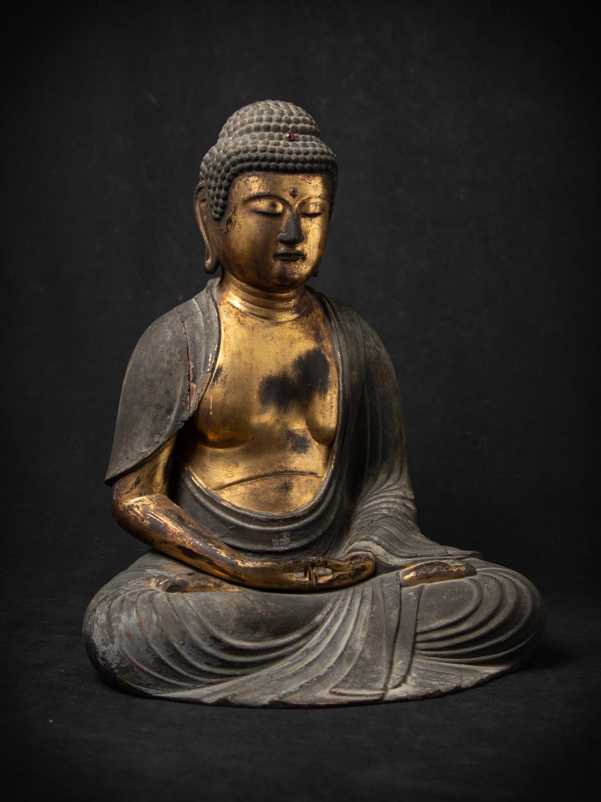 Vergoldete Figur des Buddha Amida - frühe Edo-Periode aus Japan im Angebot 1