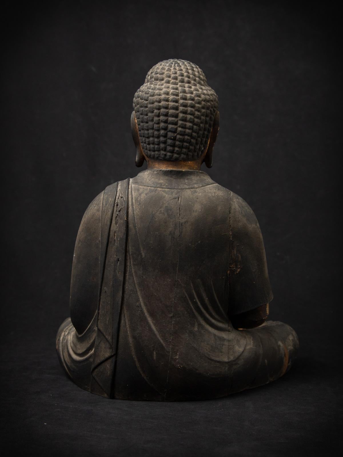 Vergoldete Figur des Buddha Amida - frühe Edo-Periode aus Japan im Angebot 3