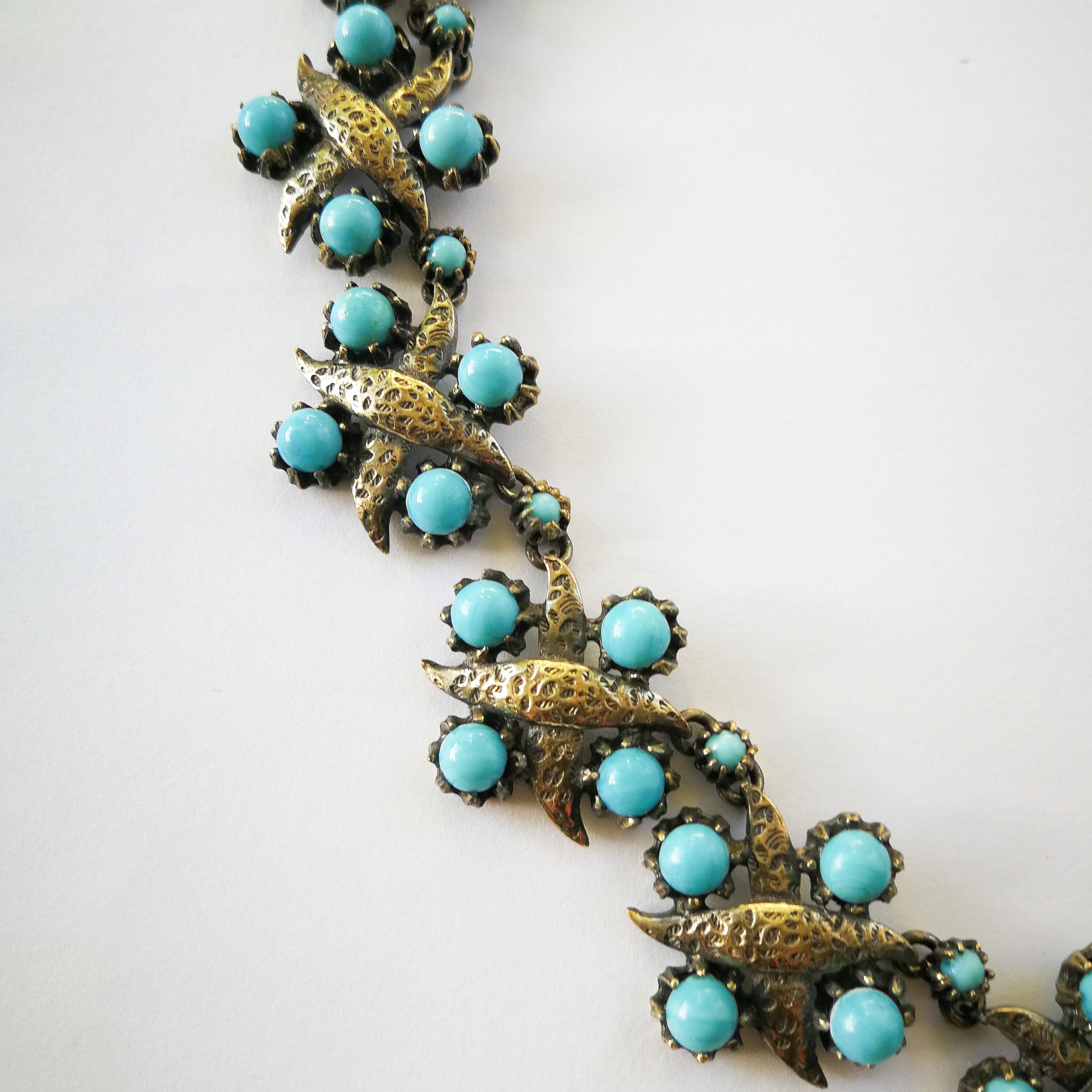 Women's A gilt metal and turquoise glass bead sautoir necklace, Christian Dior, 1950s. For Sale