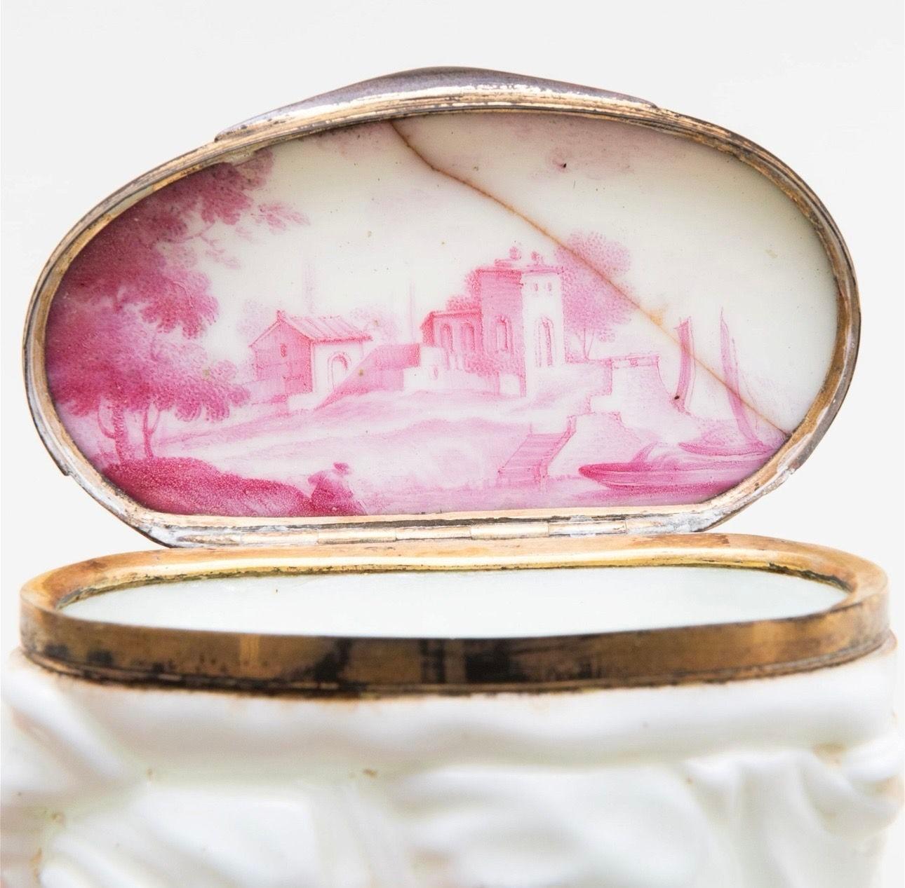 French A GILT-METAL MOUNTED SNUFF BOX Circa 1750, probably Mennecy For Sale