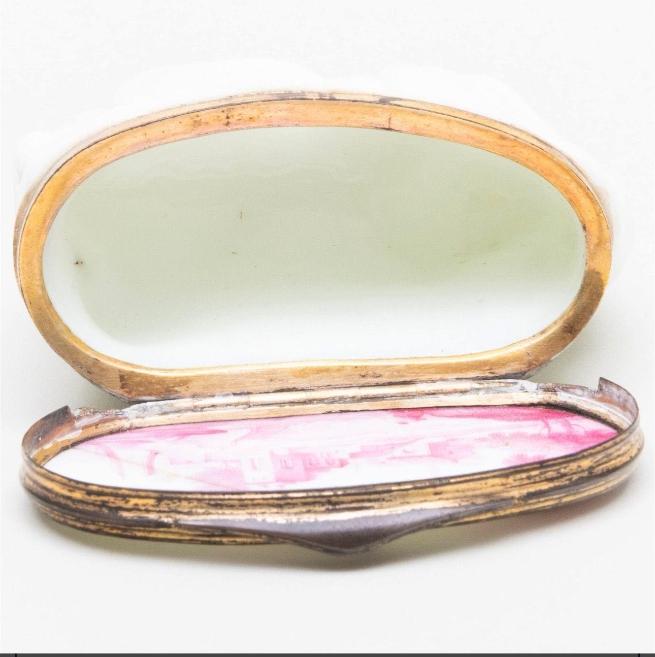 Cast A GILT-METAL MOUNTED SNUFF BOX Circa 1750, probably Mennecy For Sale