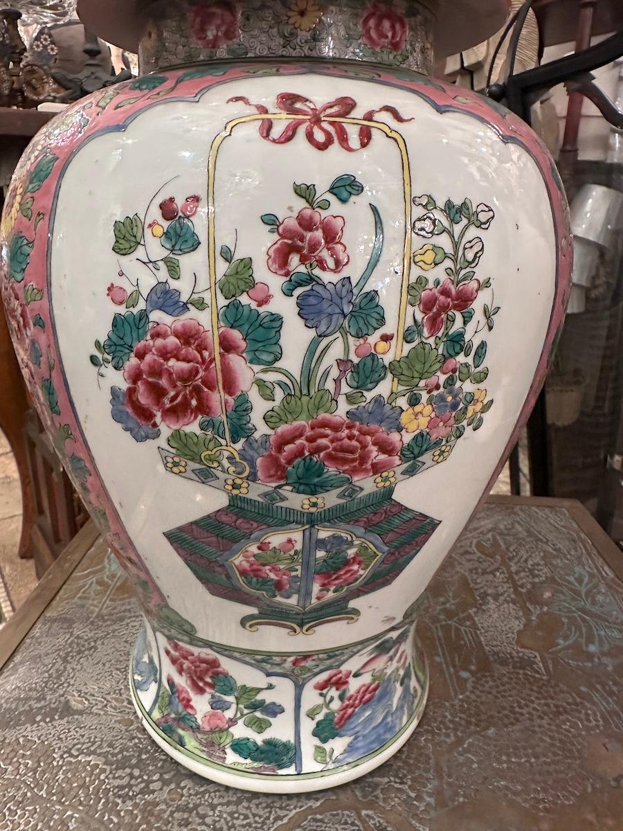 Urne couverte chinoise en forme de JAR en vente 1