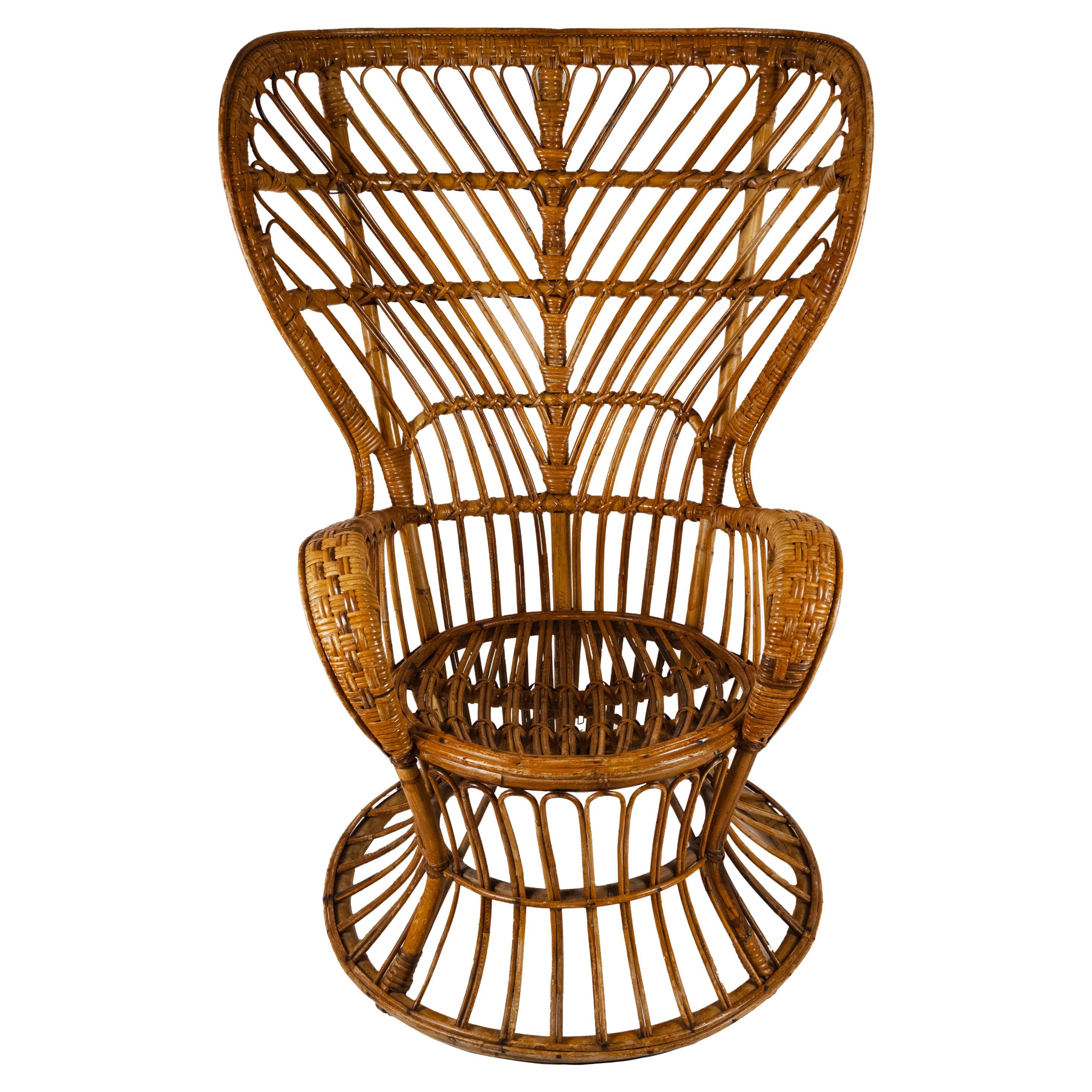 Una poltrona in rattan e bambù di Gio Ponti