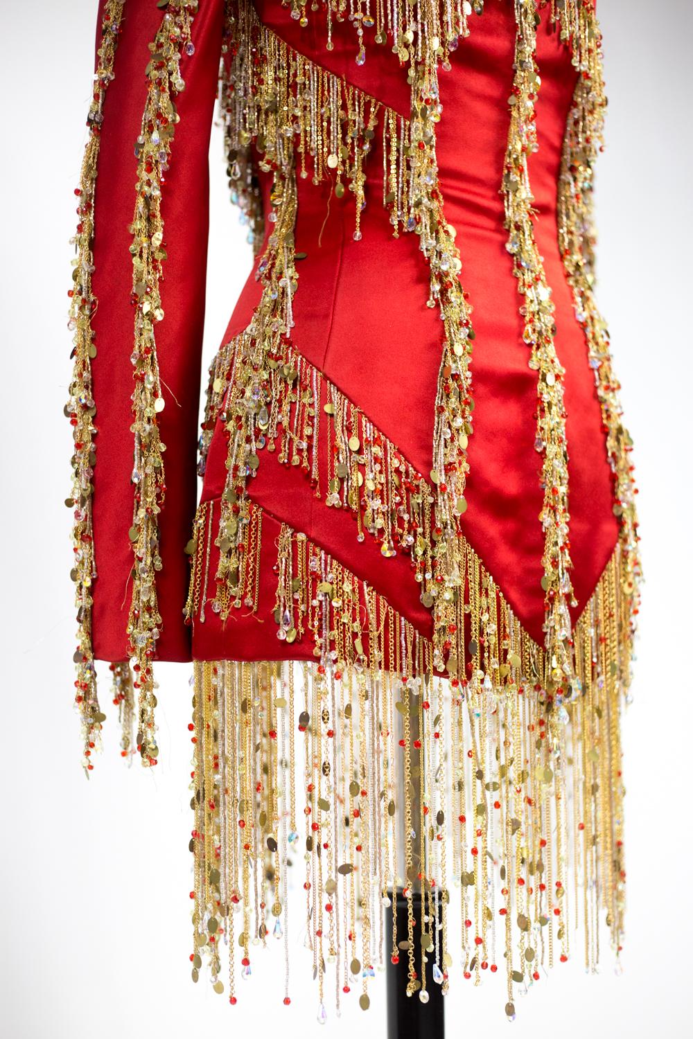A Givenchy Haute Couture Tunic Dress By Julien MacDonald - Fall-Winter 2002 4