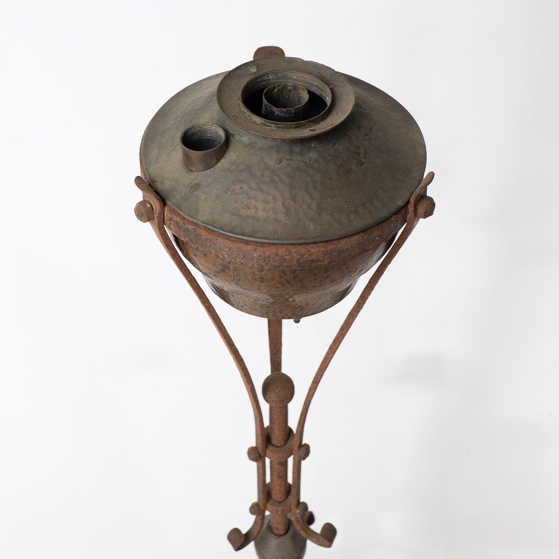 A Glasgow school standard lamp For Sale 2