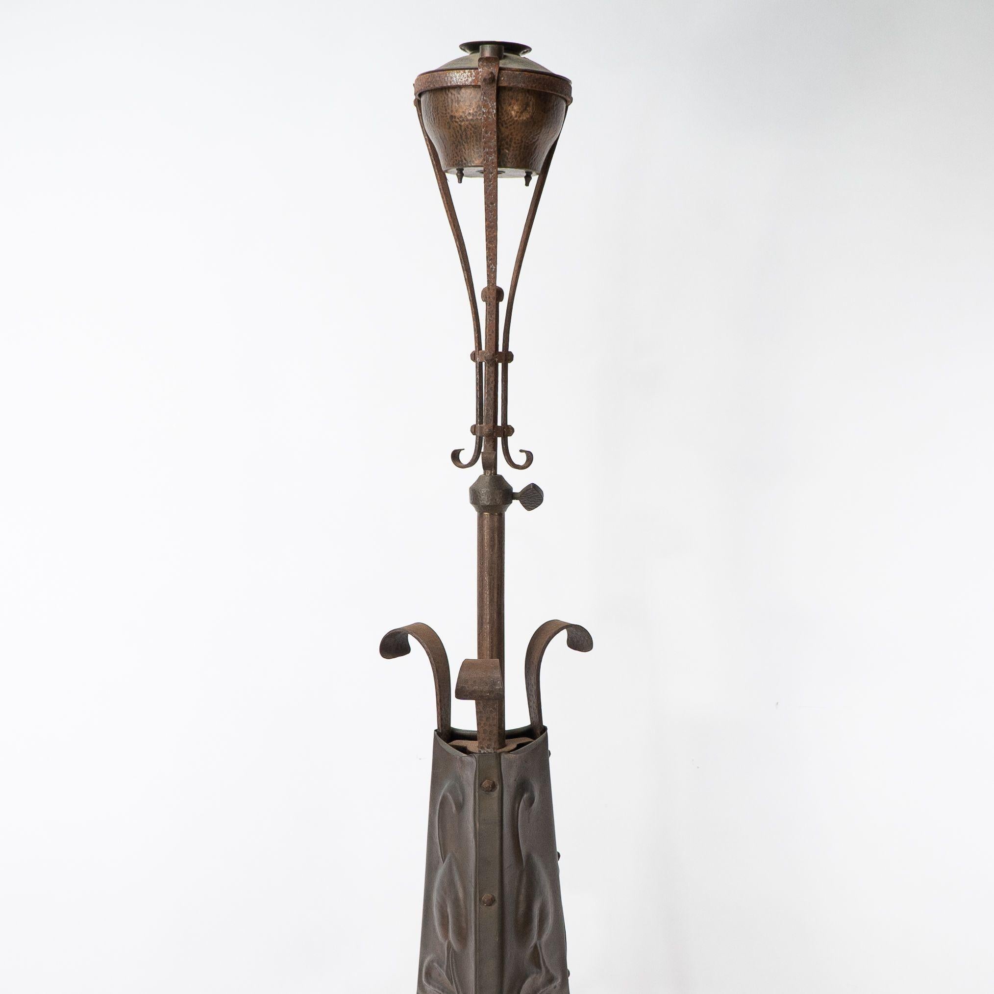 A Glasgow school standard lamp For Sale 1