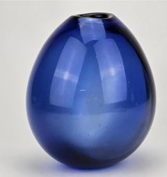 Un vaso in vetro di PER LÜTKEN per  Holmegaard