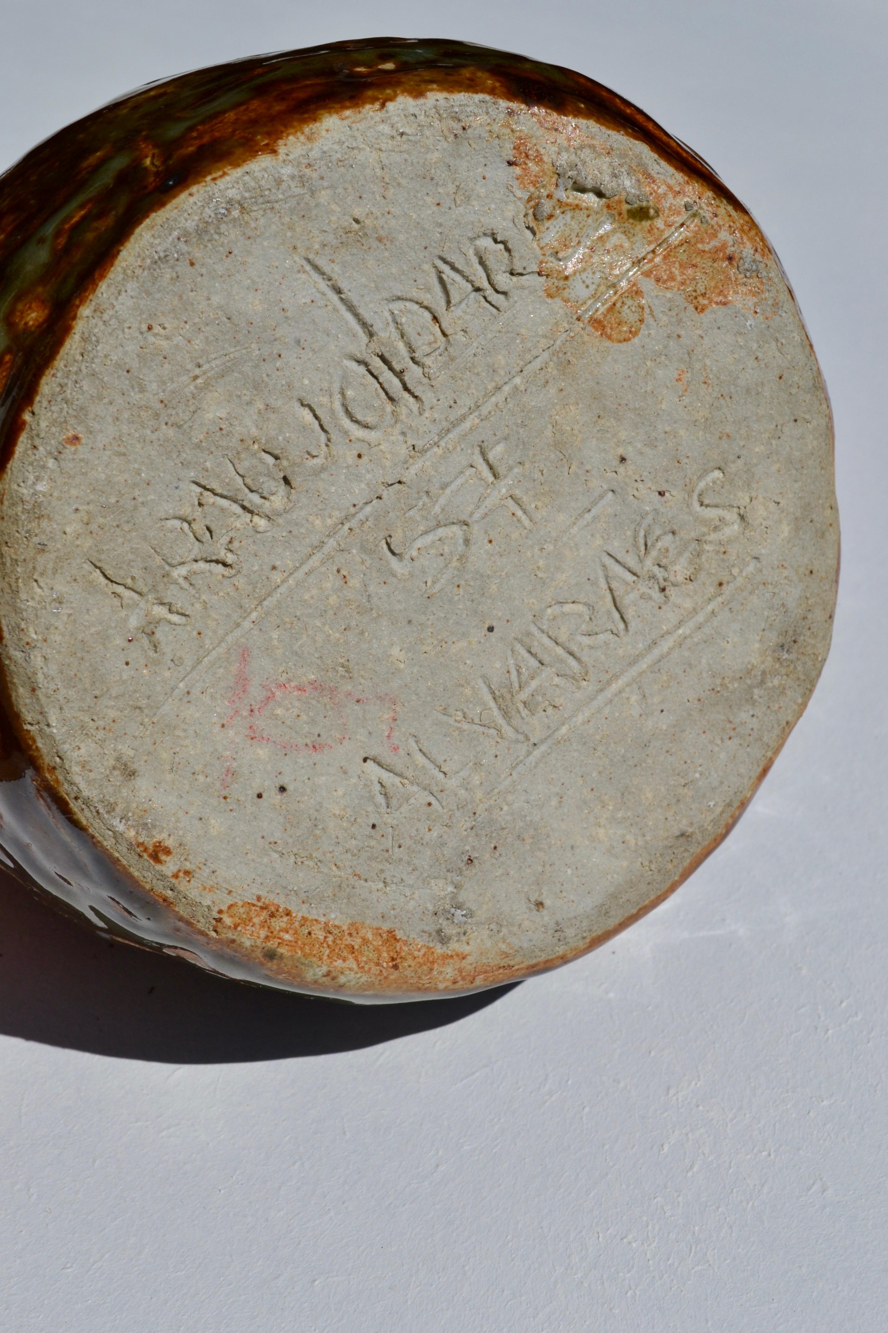 Una cassetta di raccolta in ceramica smaltata, firmata Alvarães, 1957 in vendita 4