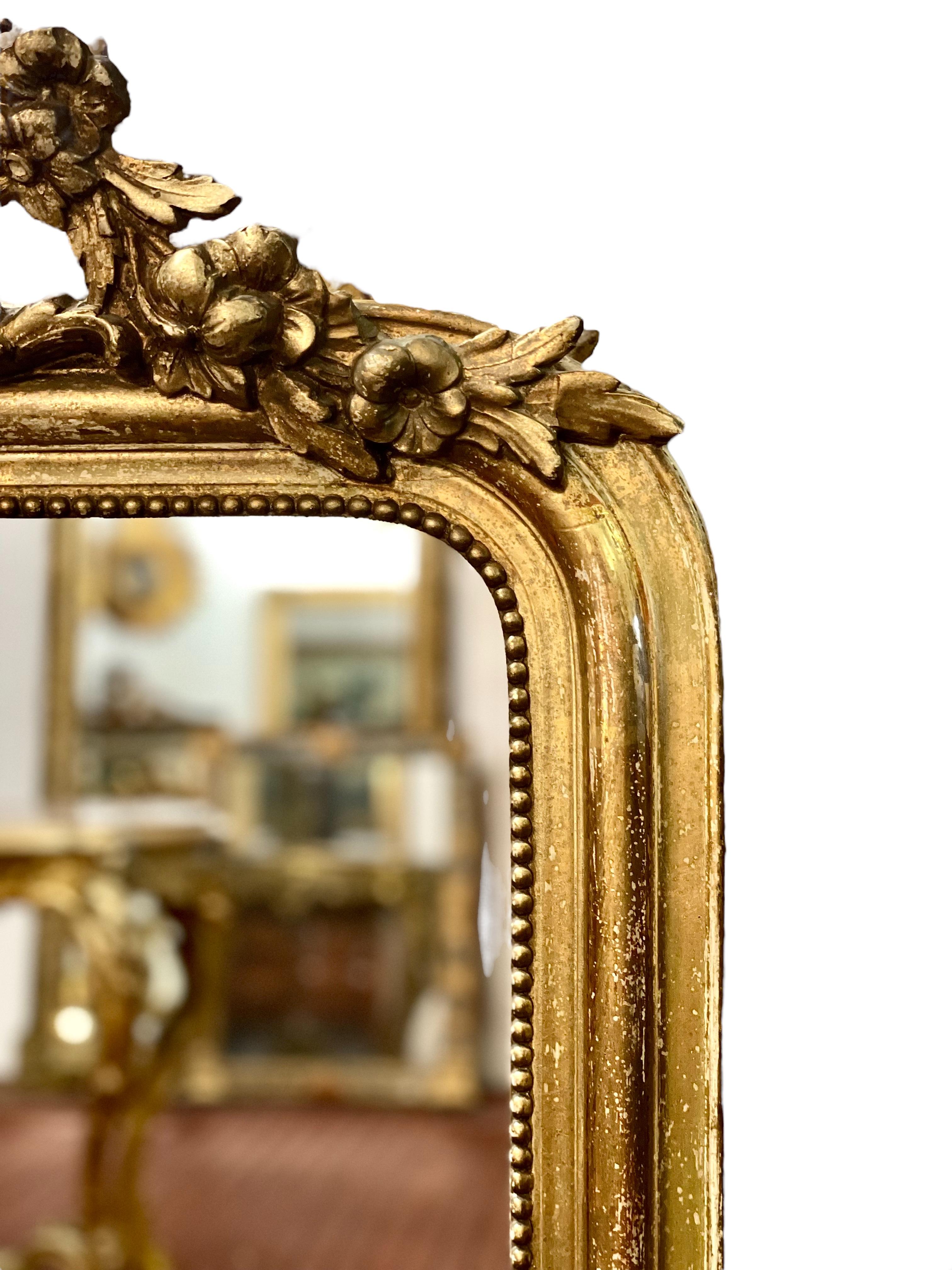 Gleaming 19th Century Louis Philippe Gilt Mirror In Good Condition In LA CIOTAT, FR