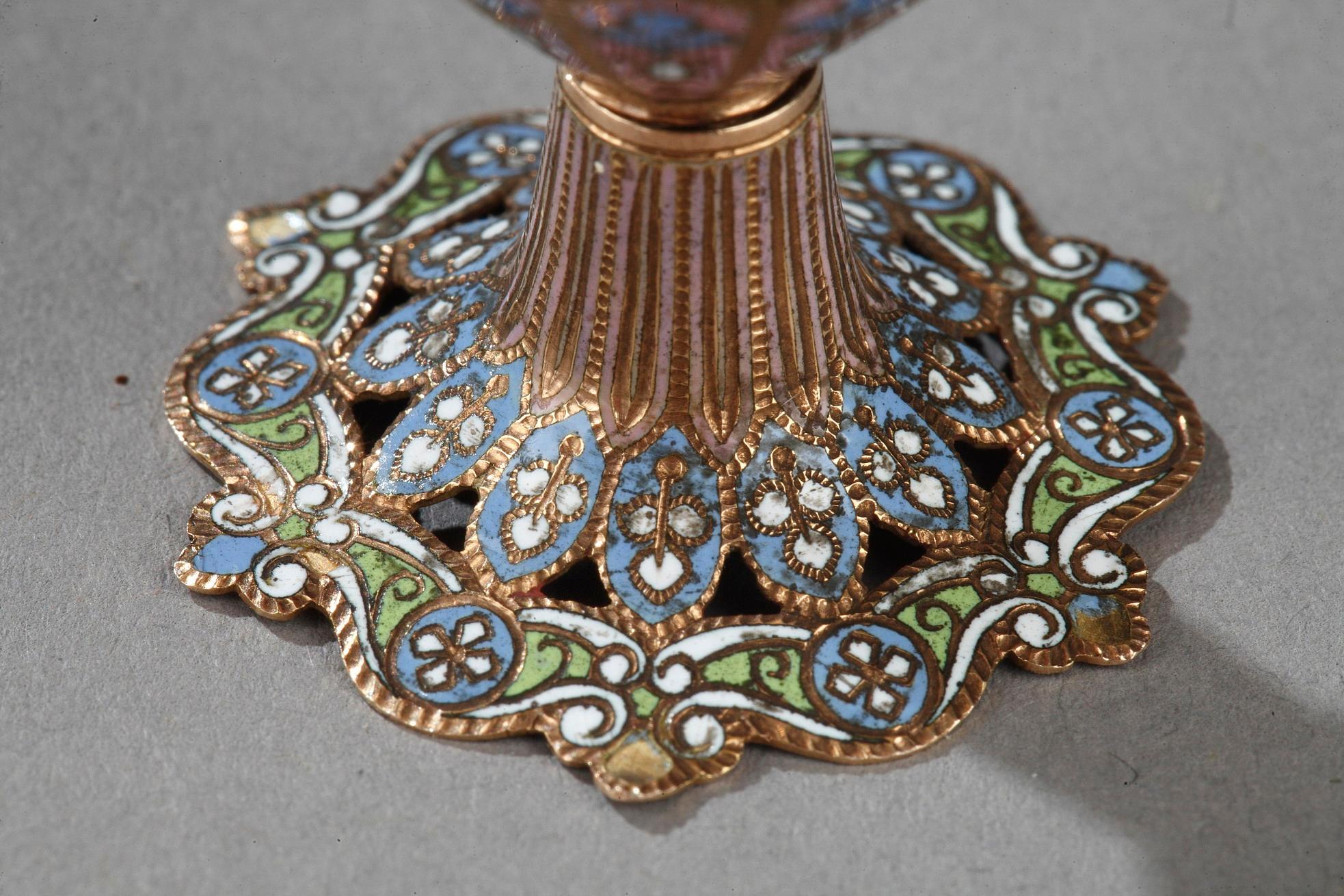 Gold and Enamel Zarf, Swiss, Early 19th Century For Sale 1