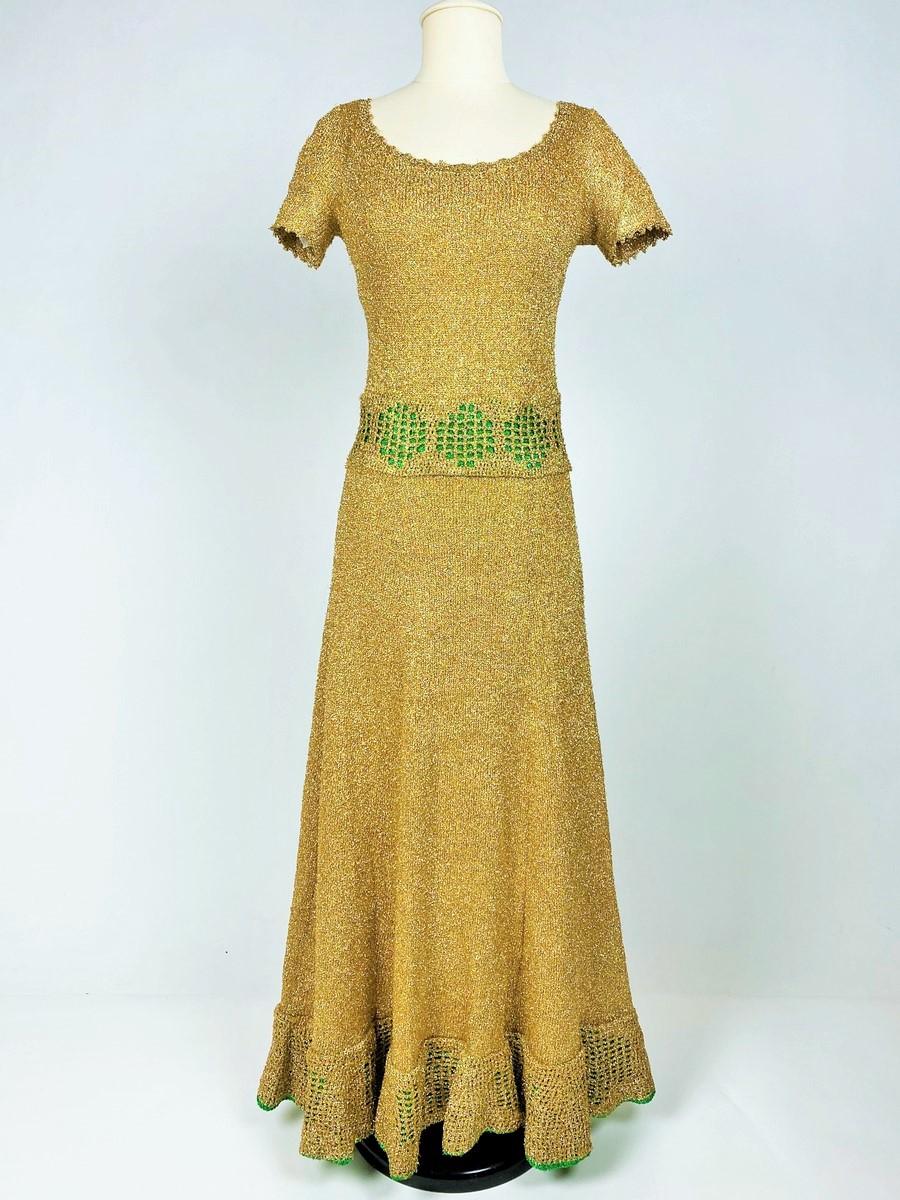 Robe de soirée en maille Lurex or et vert - France Circa 1970 Pour femmes en vente