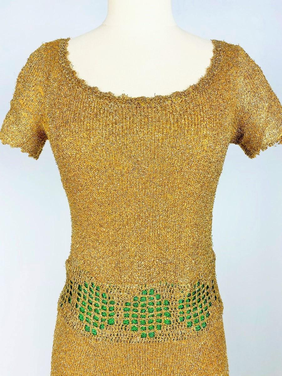 Robe de soirée en maille Lurex or et vert - France Circa 1970 en vente 2