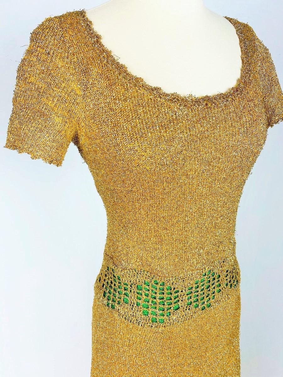 Goldfarbenes und grünes Lurex-Strick-Partykleid aus Strickbekleidung - Frankreich um 1970 im Angebot 2
