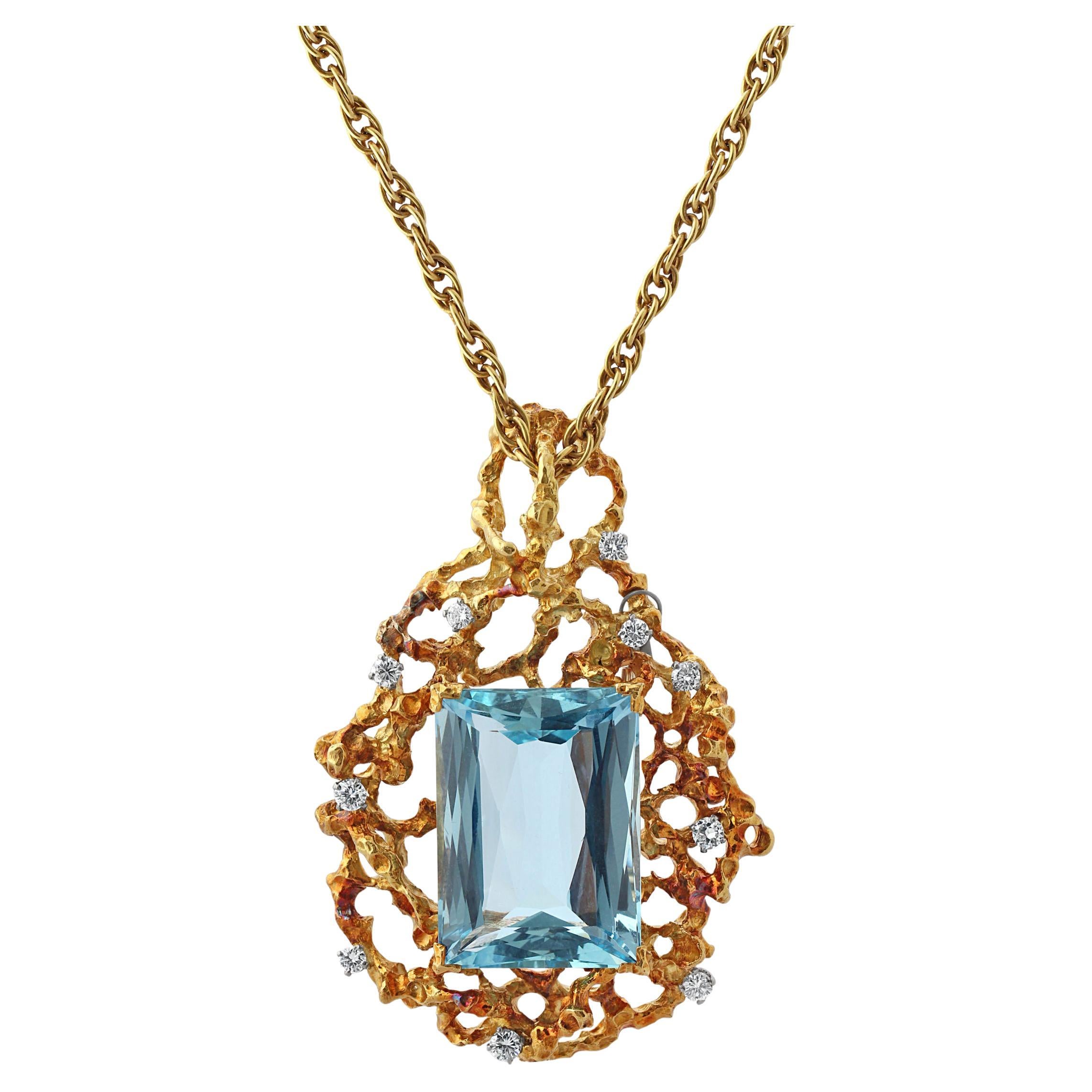 Modernist Aquamarine Gold Pendant at 1stDibs