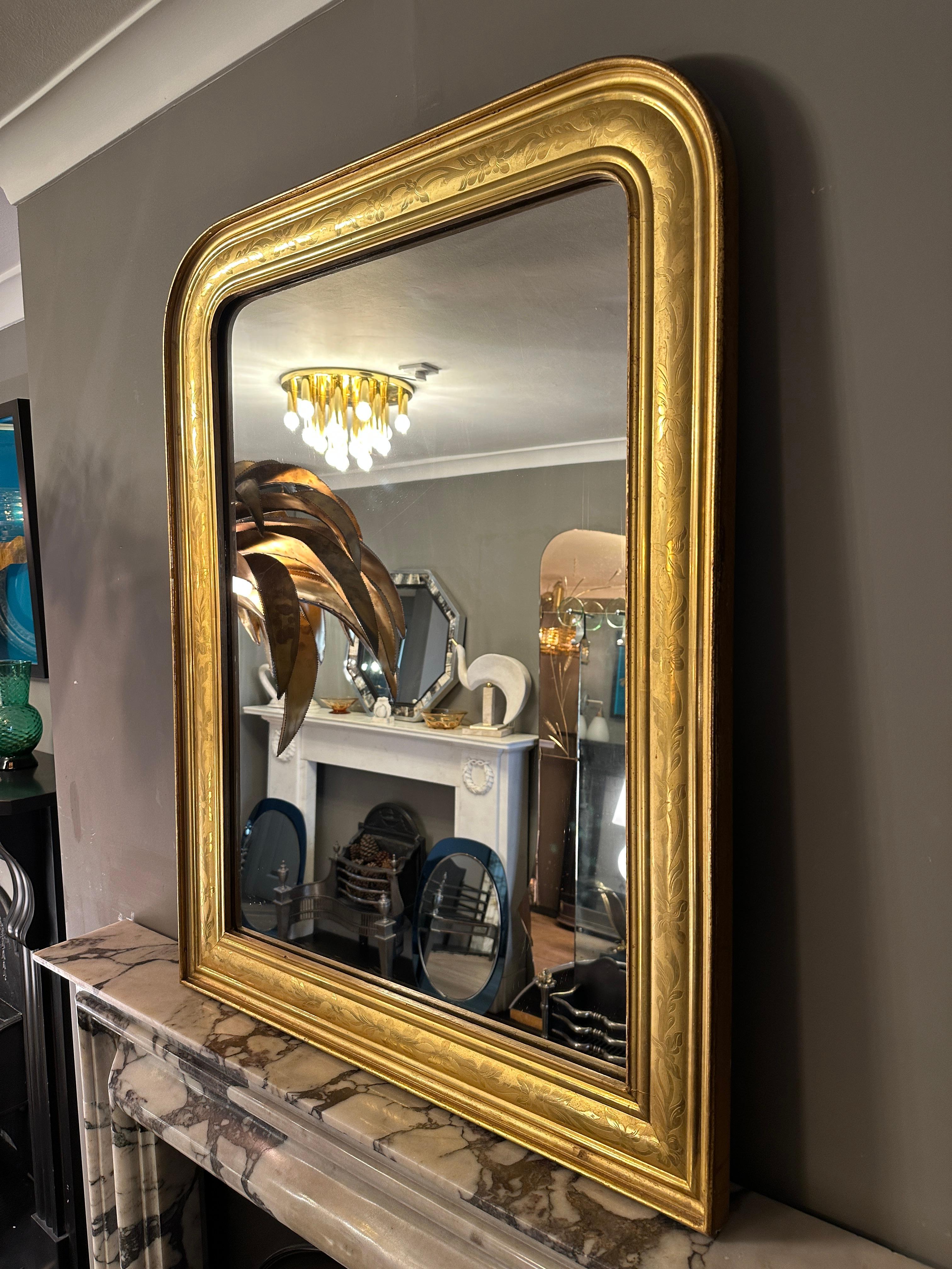 A Gold Gilt Louis Philippe Mirror By Auxerre Paris  In Good Condition For Sale In London, GB