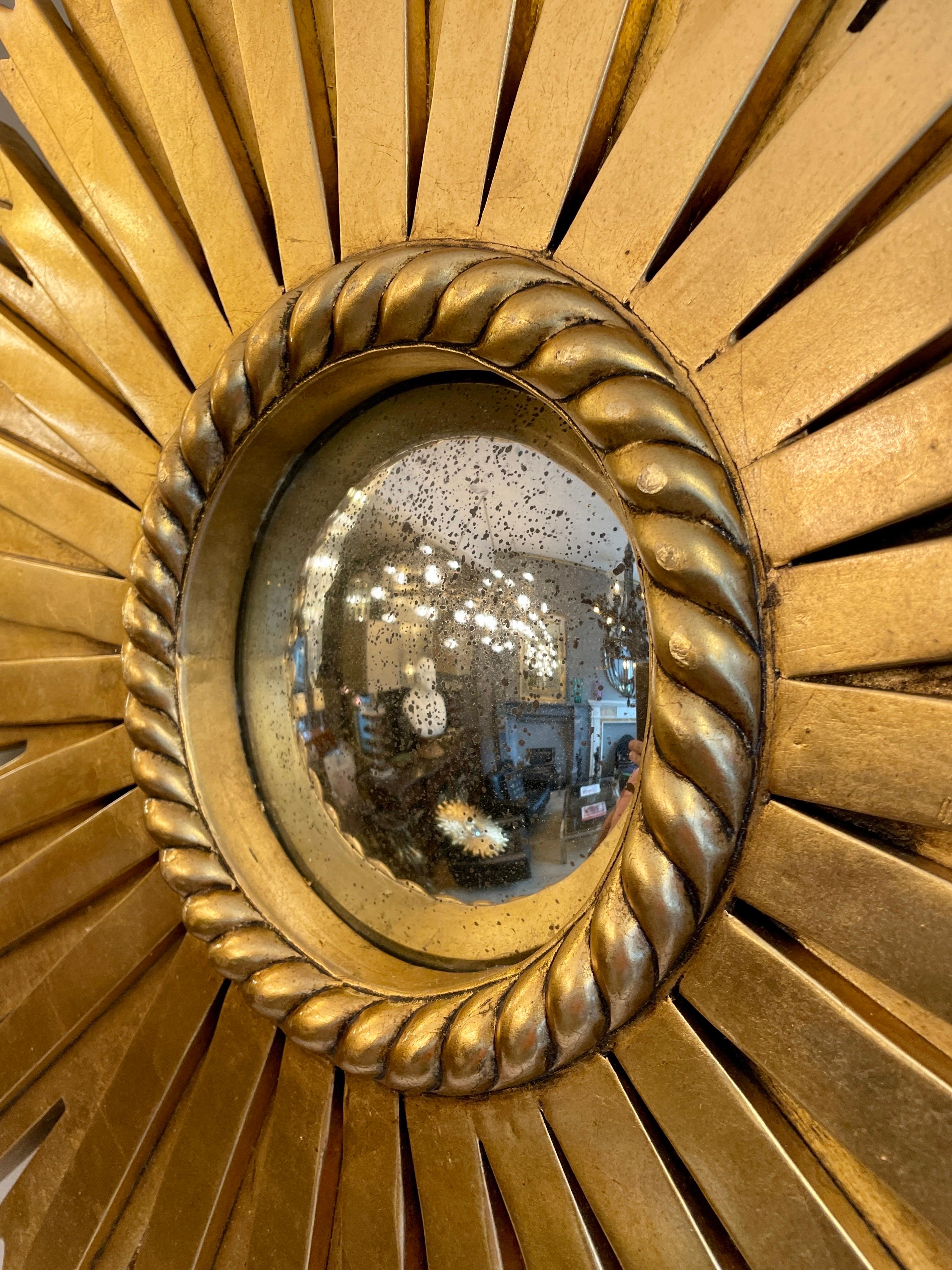 Gold Gilt Sunburst Mirror In Good Condition For Sale In London, GB