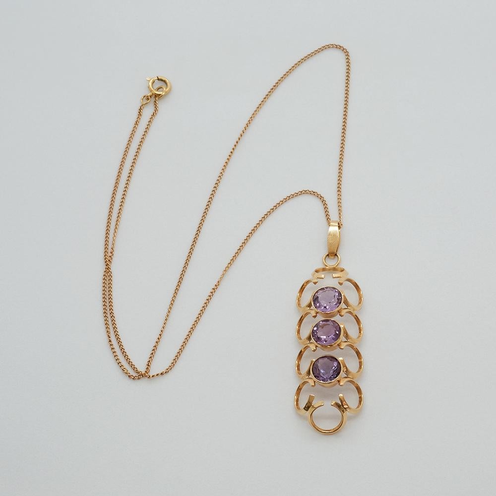 Cabochon Gold Necklace with Mounted Amethysts by Einar Ailio in 1995 For Sale