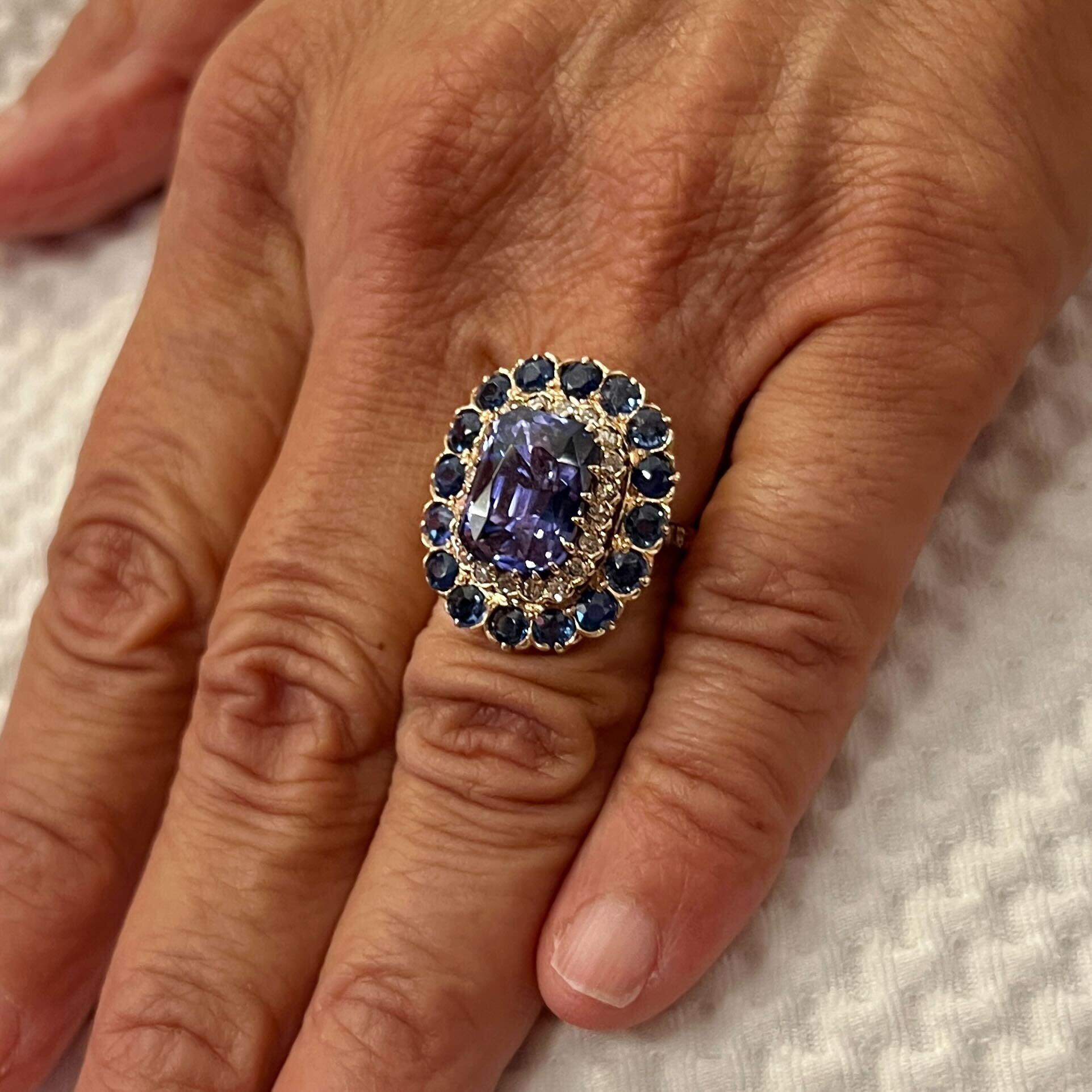 Gold, Sapphire and Diamond Ring In Excellent Condition In New York, NY