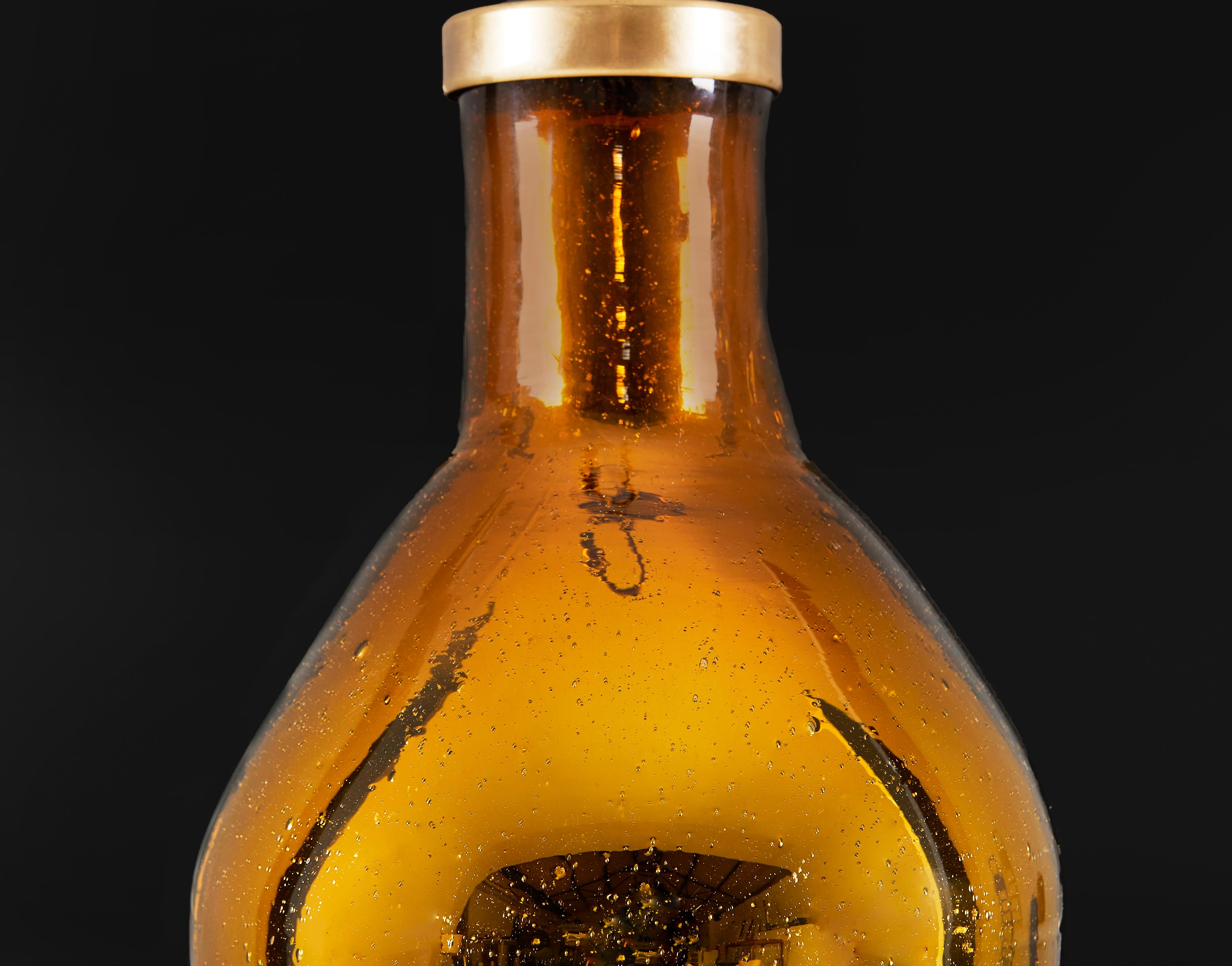 Verre églomisé Lampe de table torpille en verre églomisé vert or en vente