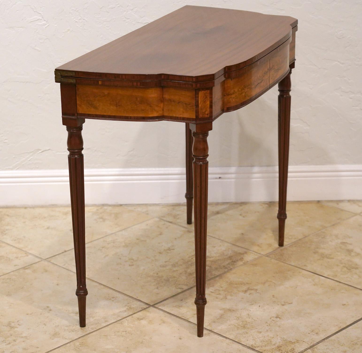 Good American Federal Boston Satinwood Inlaid Mahogany Game Table, Circa 1820 8