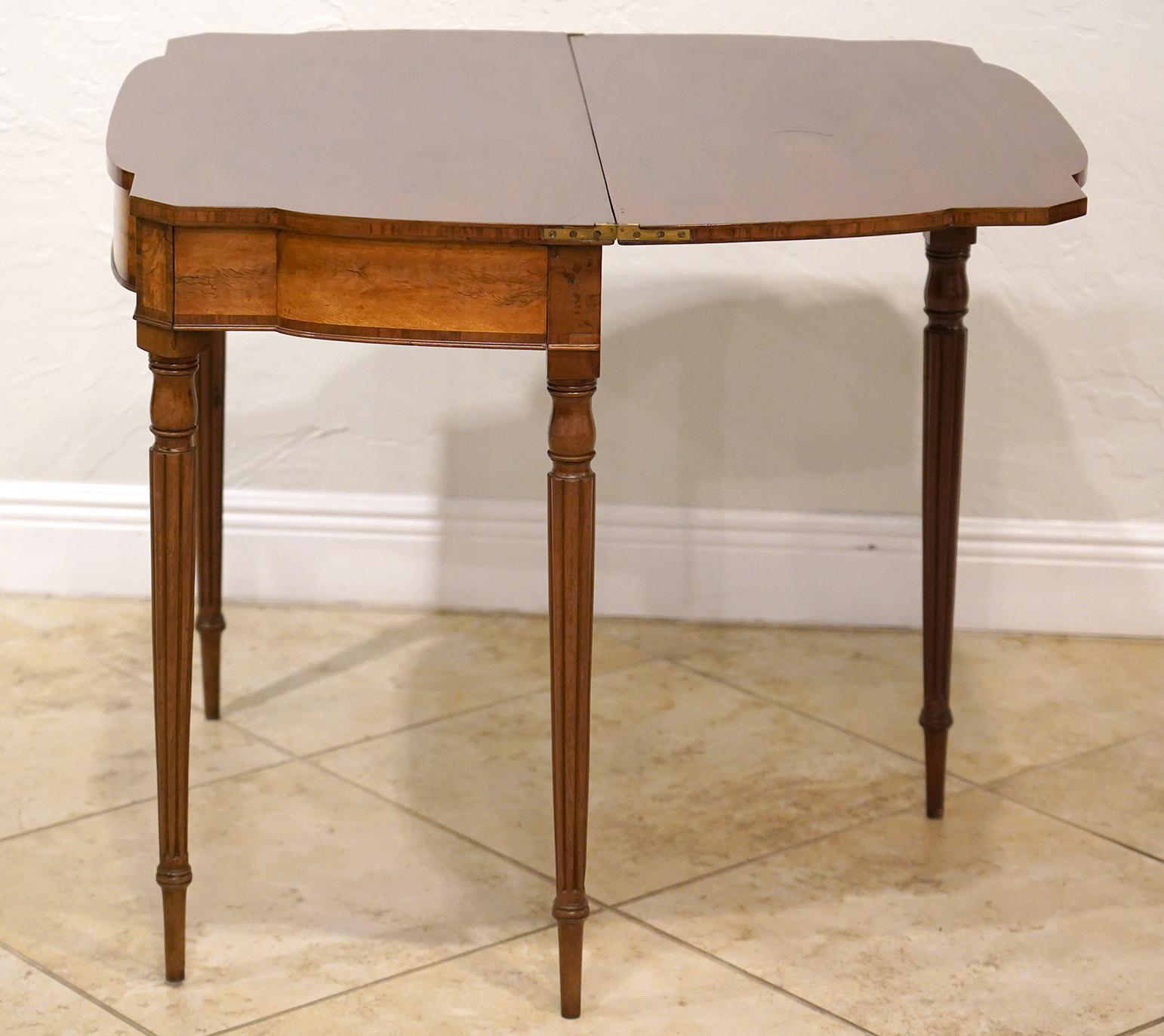 Good American Federal Boston Satinwood Inlaid Mahogany Game Table, Circa 1820 2